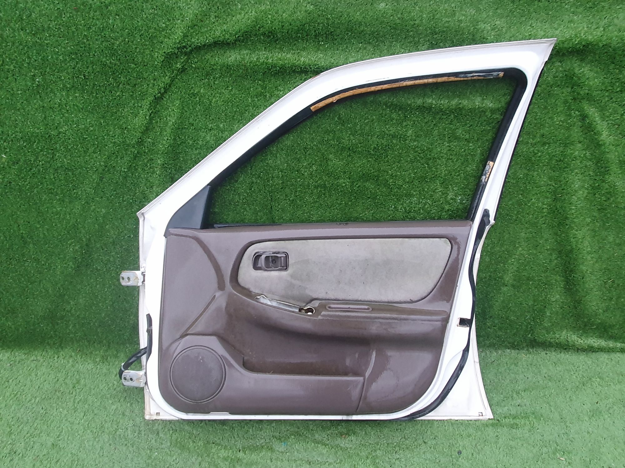 19 Дверь передняя правая Nissan Bluebird EU14, 9500 рублей, Невинномысск