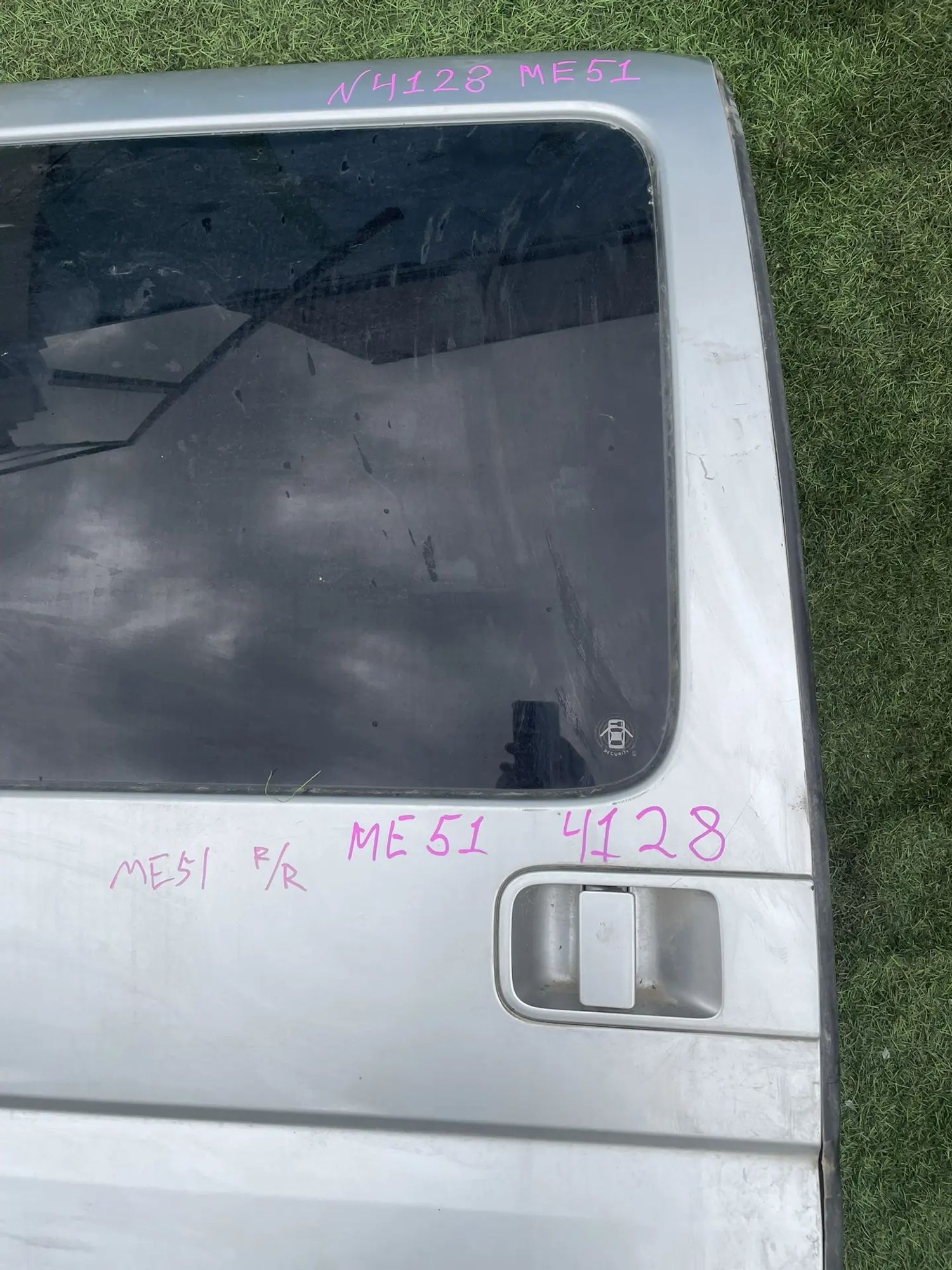 4128 Дверь задняя правая NISSAN ELGRAND ME51 VQ25DE, 10000 рублей, Невинномысск