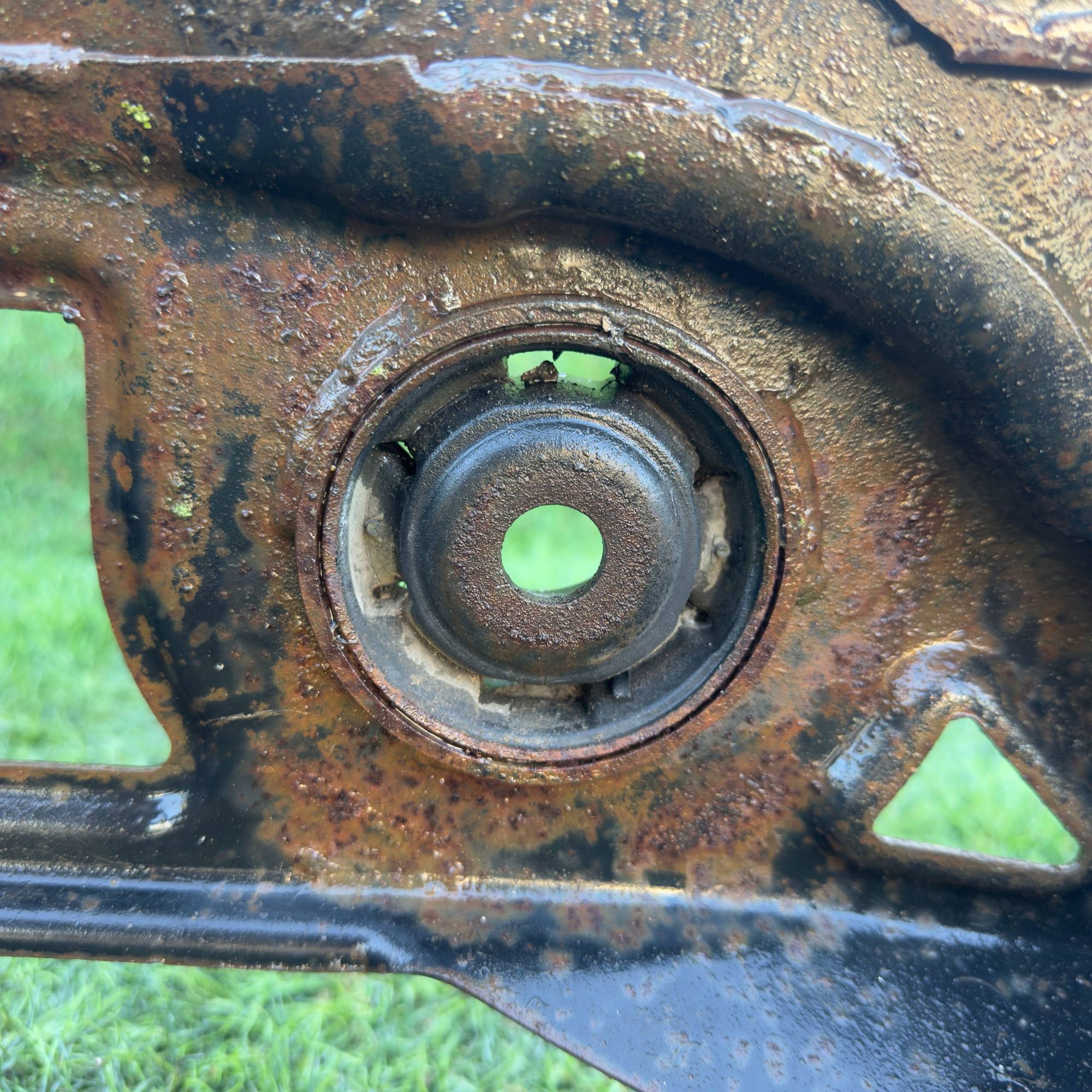 177 Подрамник задний MITSUBISHI PAJERO V75W, 15000 рублей, Невинномысск