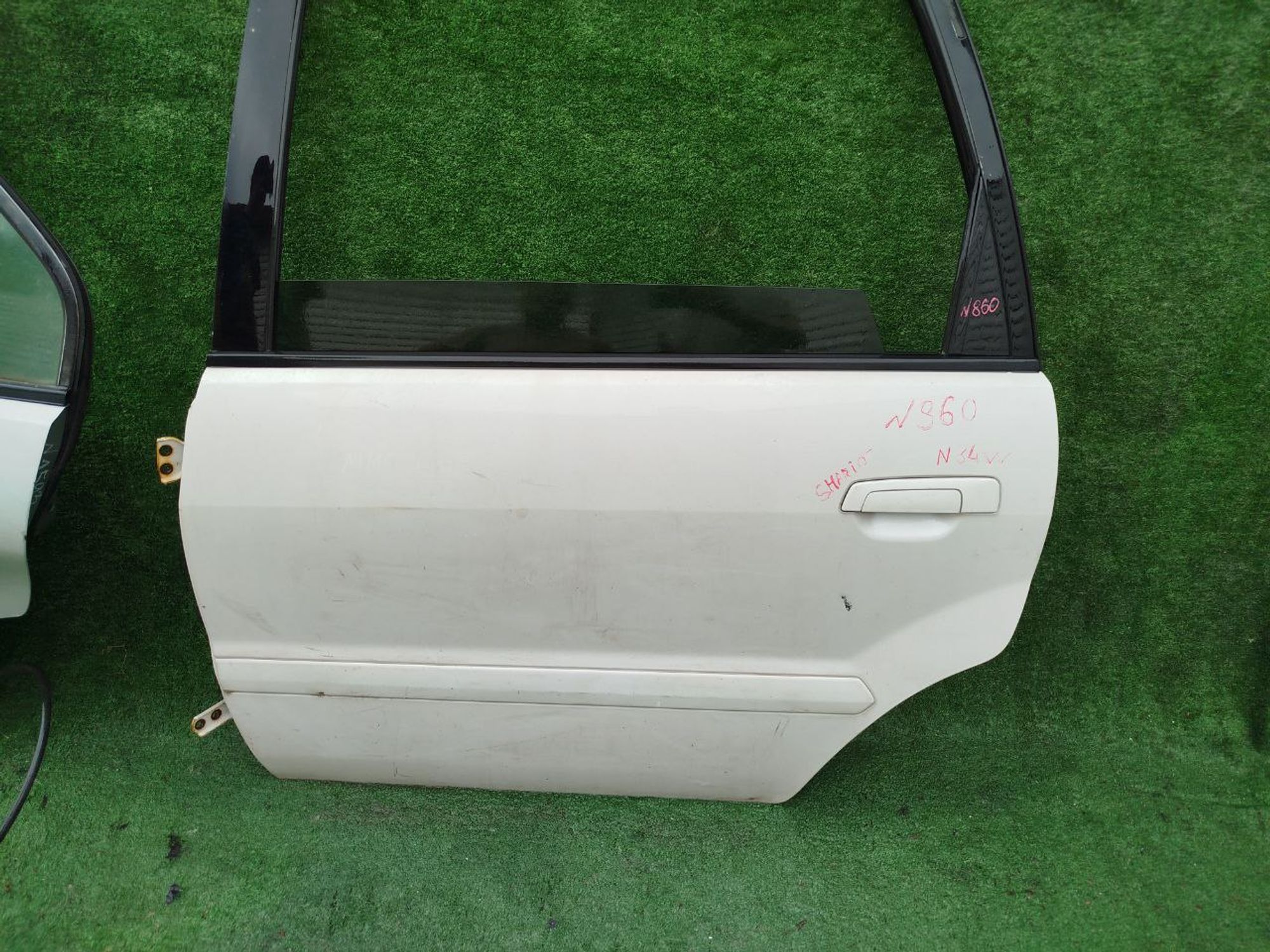 860 дверь на MITSUBISHI CHARIOT N84W, 7500 рублей, Невинномысск