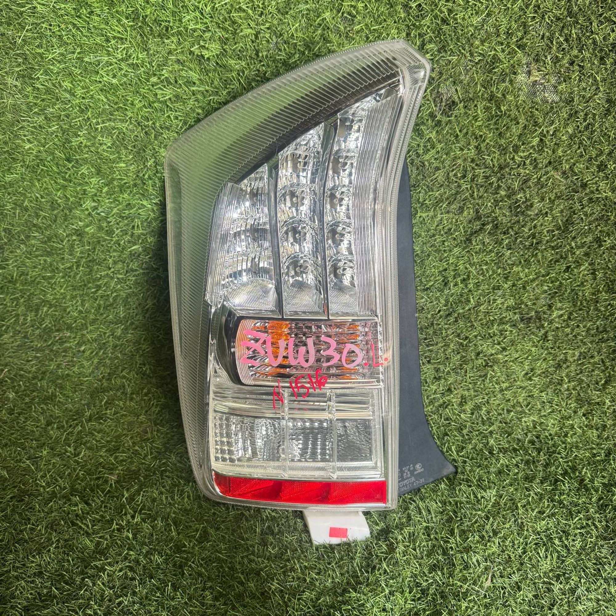1516 фонарь задний левый TOYOTA PRIUS ZVW30, 3500 рублей, Невинномысск