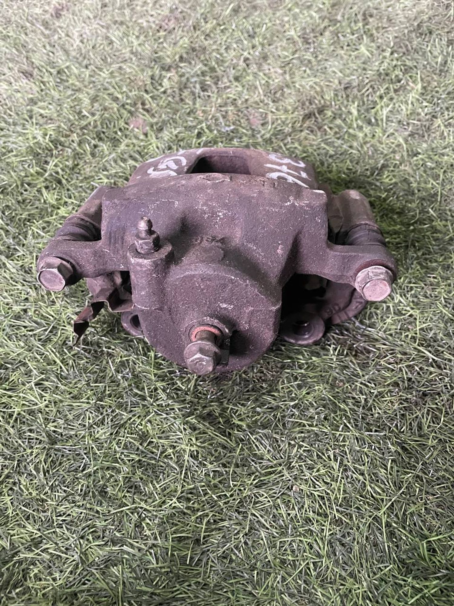 376 Суппорт тормозной передний левый NISSAN BLUEBIRD U14, 2000 рублей, Невинномысск