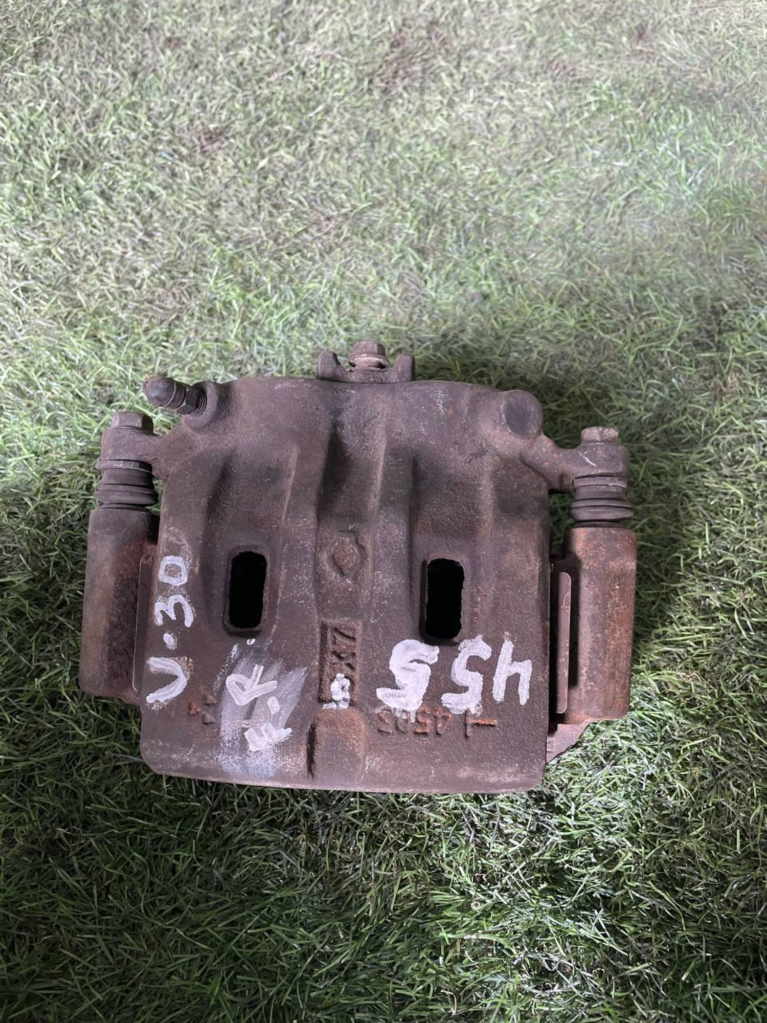 455 Суппорт тормозной передний правый  NISSAN LARGO U30, 3000 рублей, Невинномысск