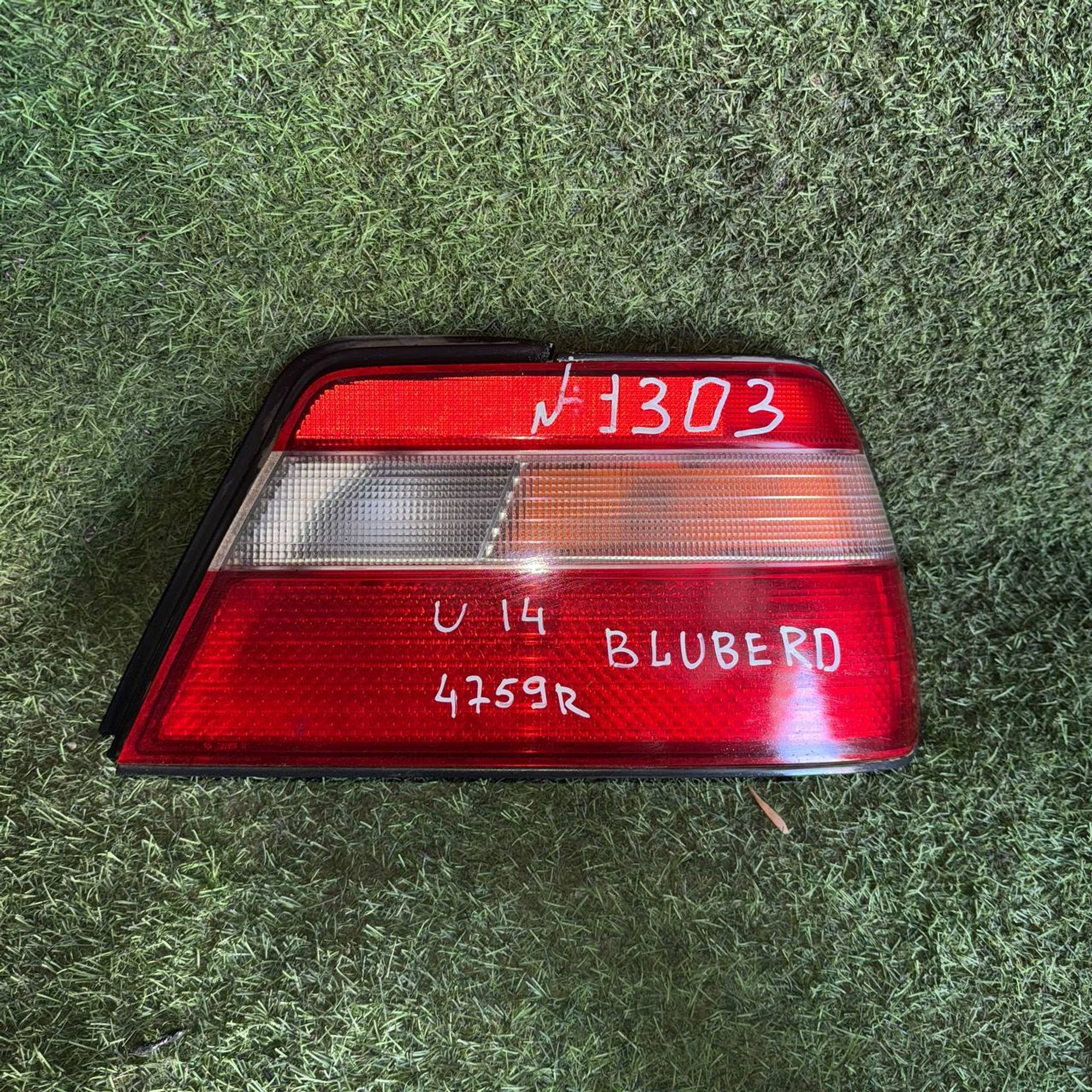 1303 Фонарь задний правый NISSAN BLUEBIRD U14, 4500 рублей, Невинномысск