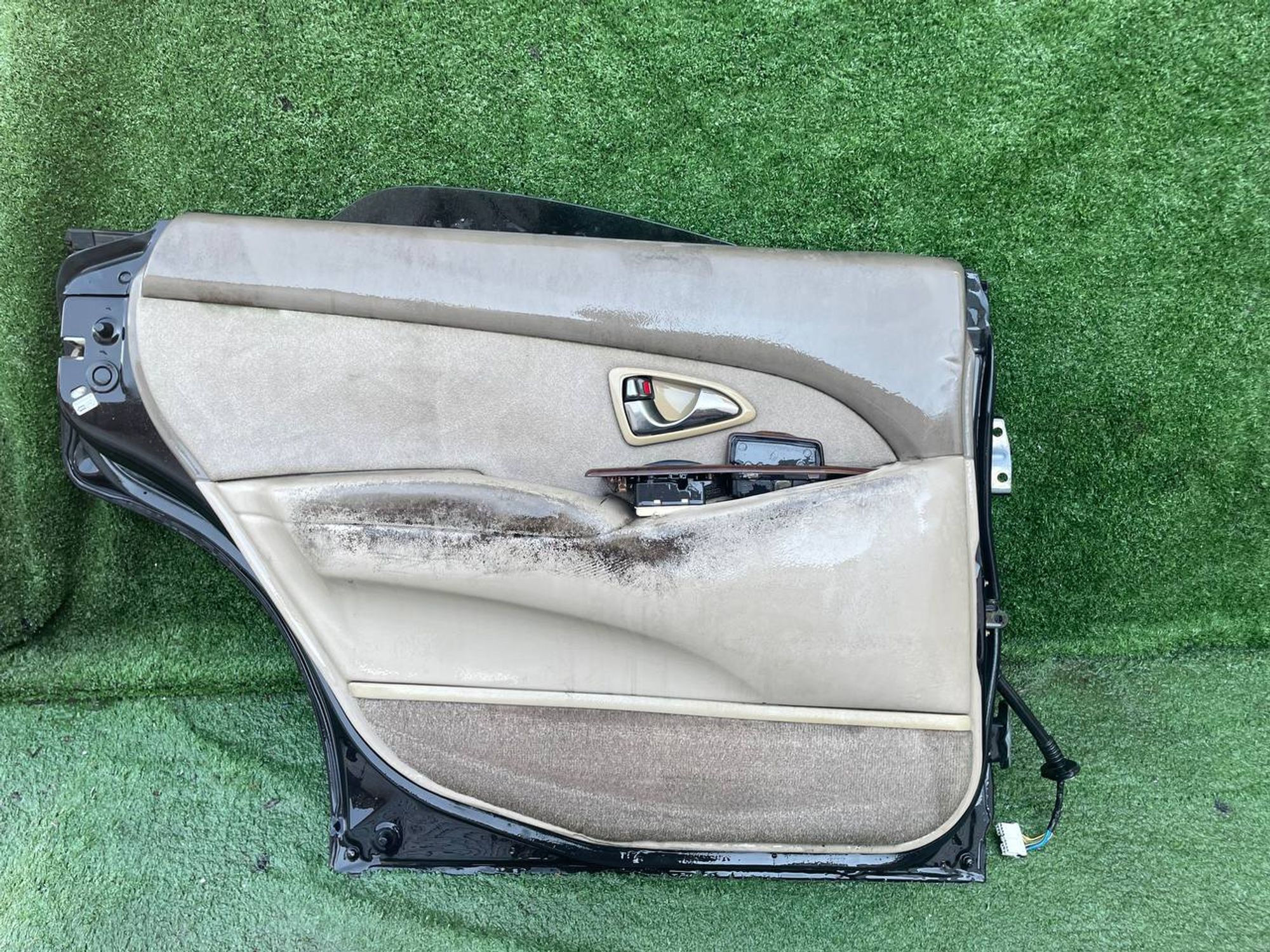 235 дверь на MITSUBISHI DIAMANTE F31W, 5500 рублей, Невинномысск