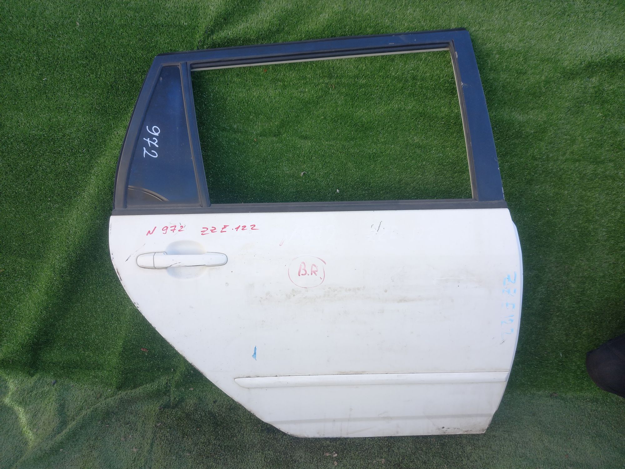 972 дверь на TOYOTA COROLLA FIELDER ZZE122, 12500 рублей, Невинномысск