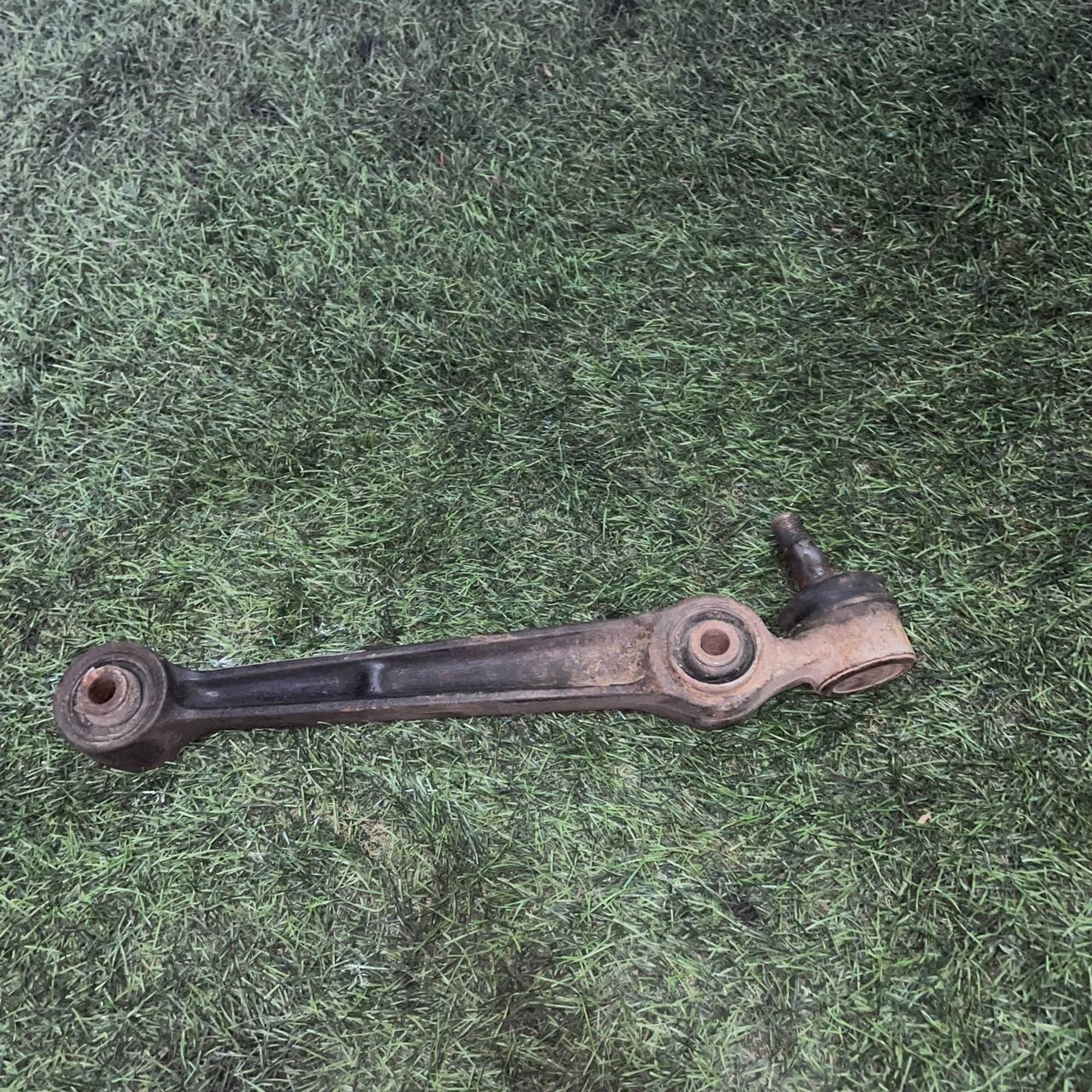 525 Рычаг передний левый верхний MITSUBISHI GALANT E55A 4G63, 4000 рублей, Невинномысск