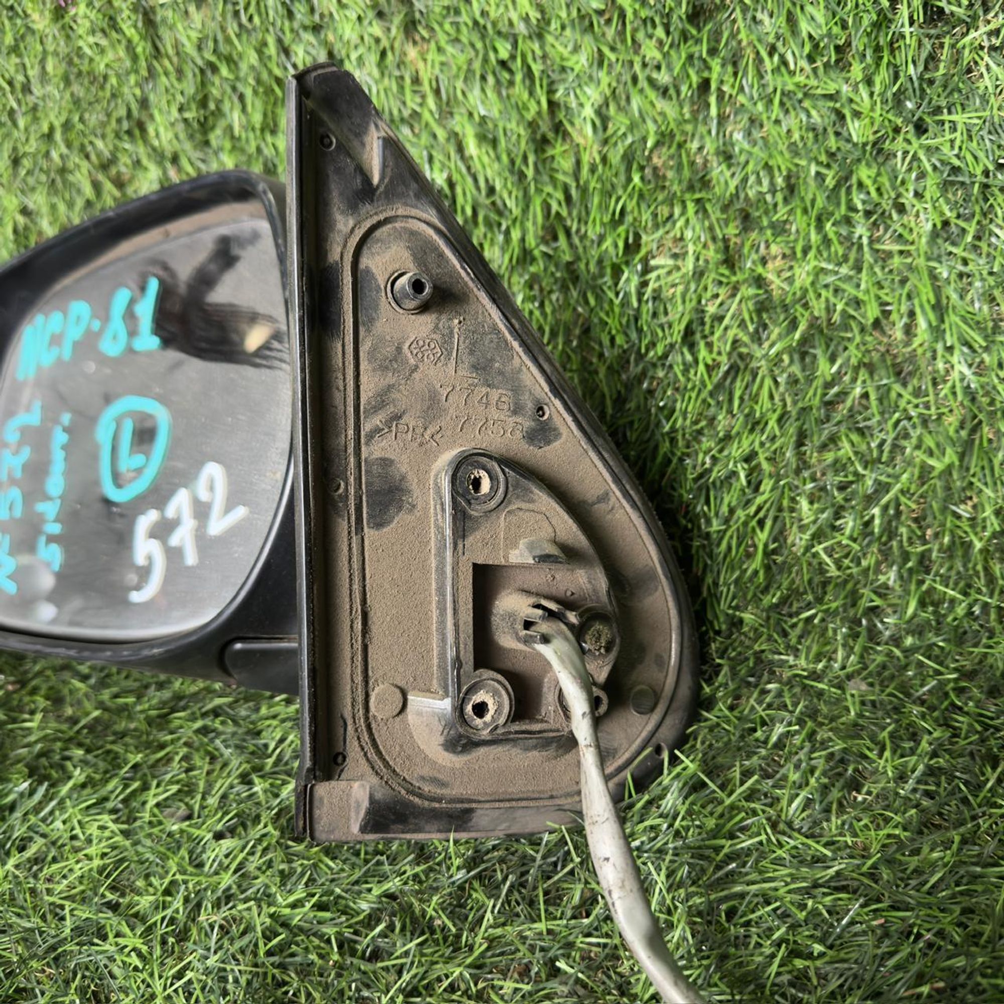 572 Зеркало боковое левое TOYOTA SIENTA NCP81, 5000 рублей, Невинномысск