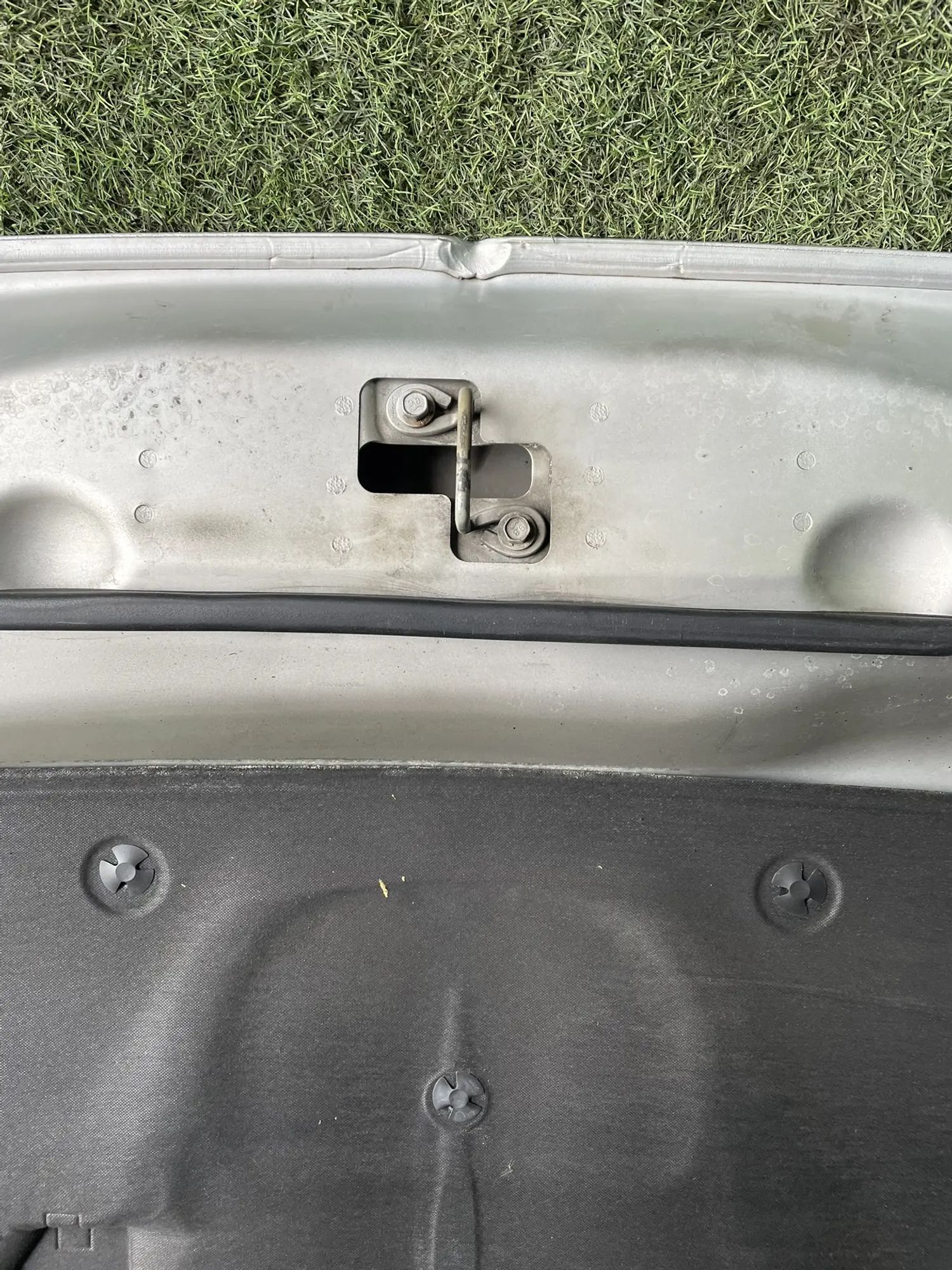 827 Капот Chrysler 300C 3.5 2006, 18500 рублей, Невинномысск