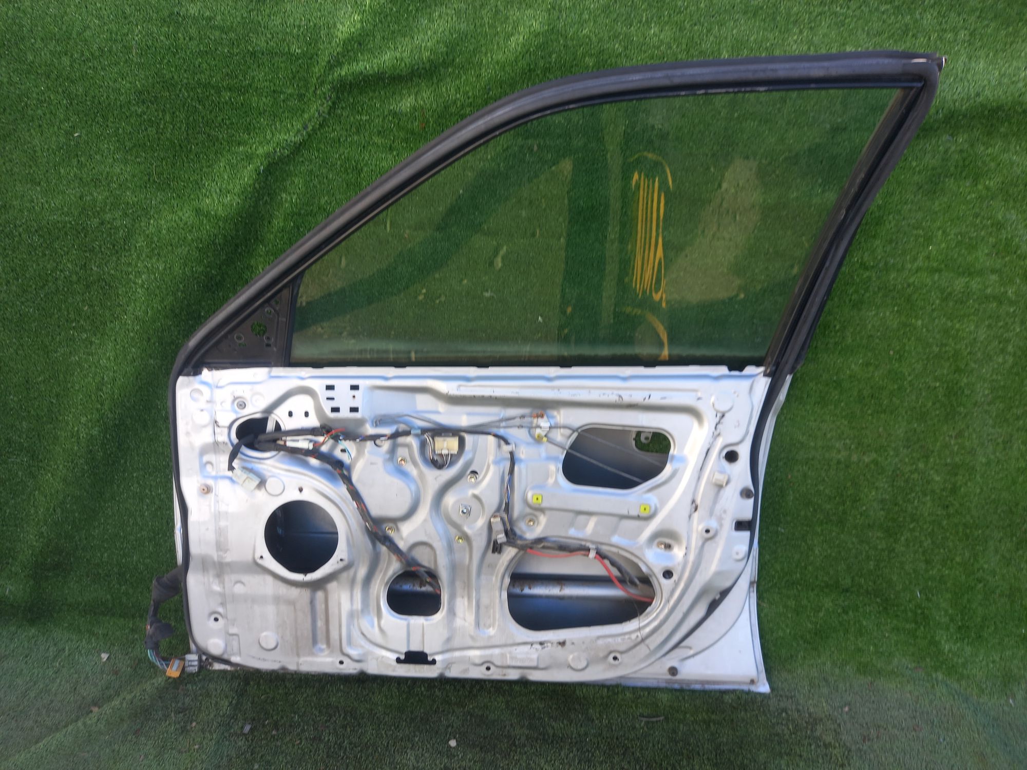 1517 дверь на TOYOTA CARINA ST210, 6600 рублей, Невинномысск