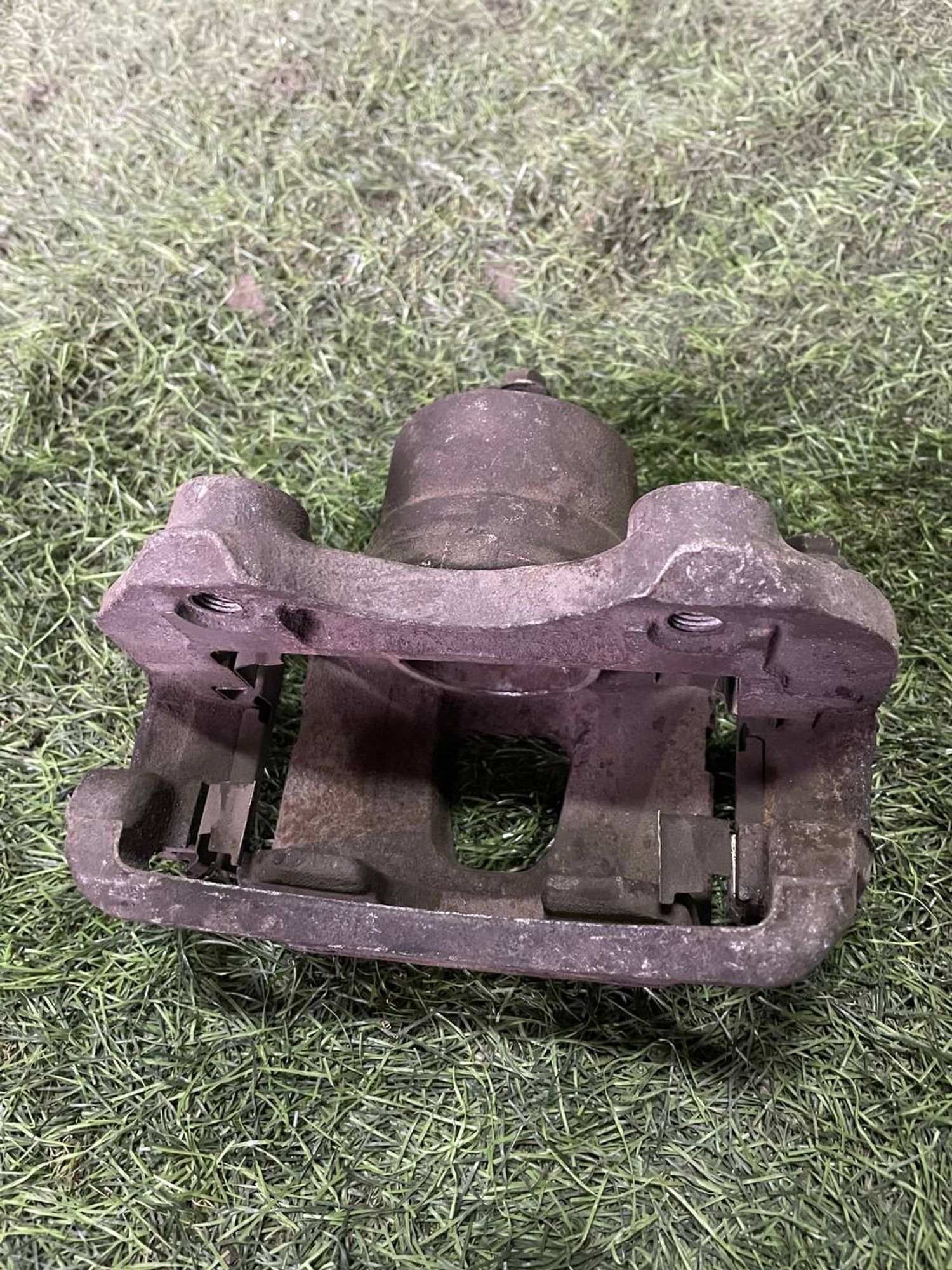 382 Суппорт тормозной передний левый NISSAN LAUREL HC35, 3000 рублей, Невинномысск