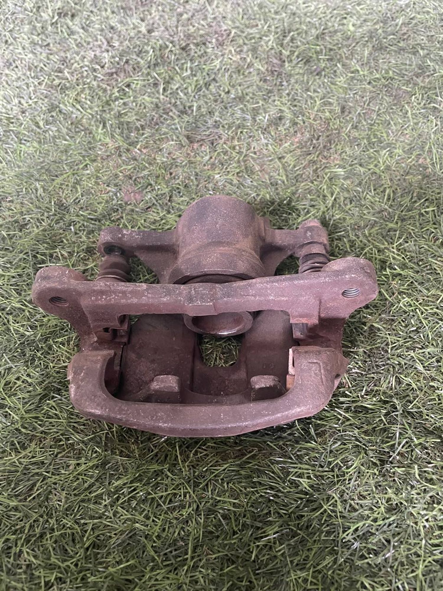 341 Суппорт тормозной задний левый TOYOTA MARK II GX90, 3000 рублей, Невинномысск