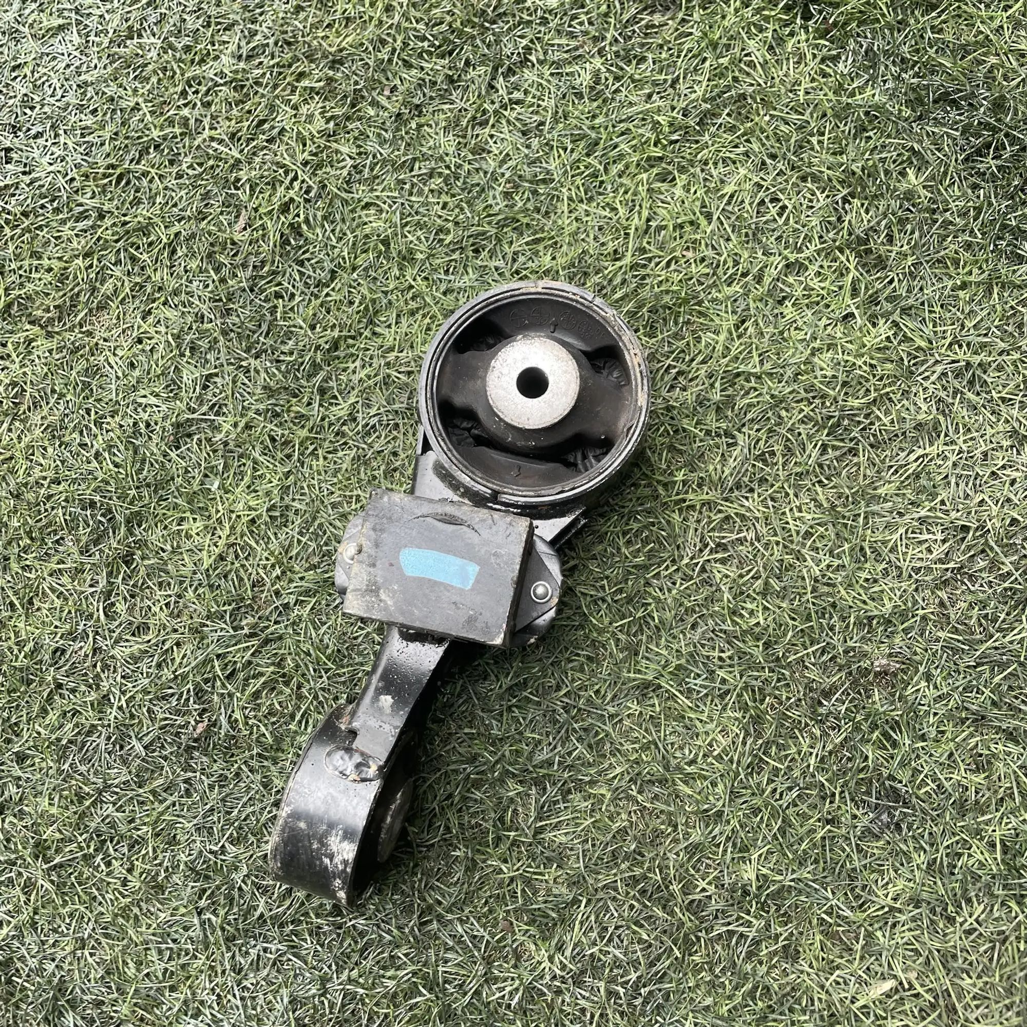 https://ycs.partsauto.market/partsauto-images/thmbs/userImages/772e461030aea93f4dbb6447c0f924d3/part/e11404ea-4ee8-4c1e-97b7-b5a5651a56d9_1779262062464.jpg