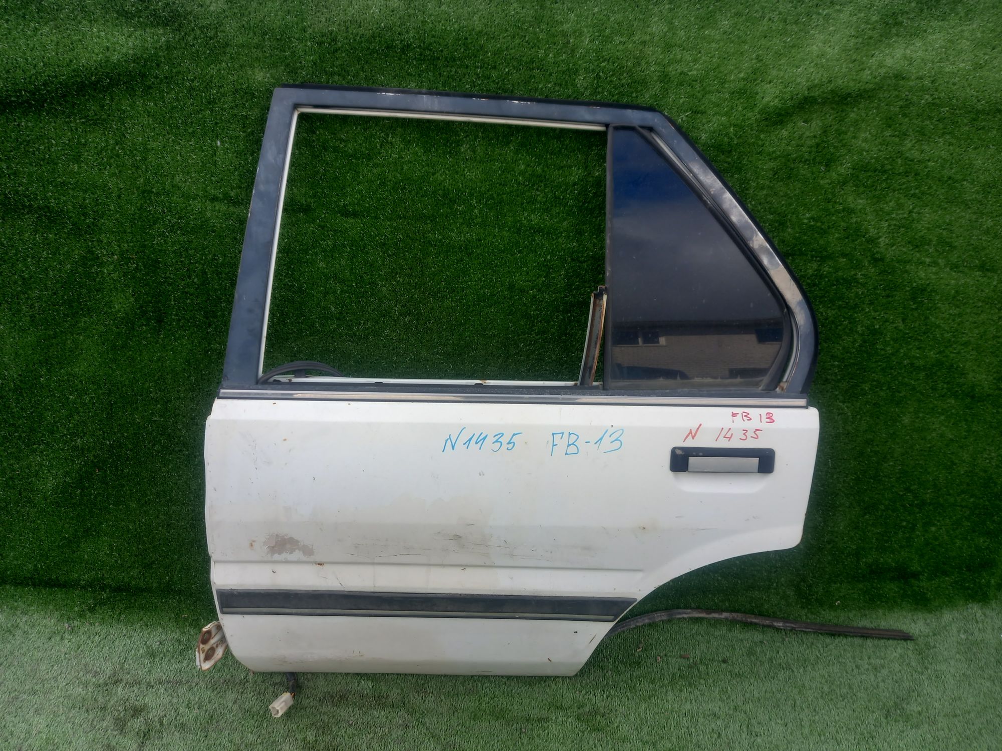 1435 дверь на NISSAN SUNNY FB13, 4500 рублей, Невинномысск