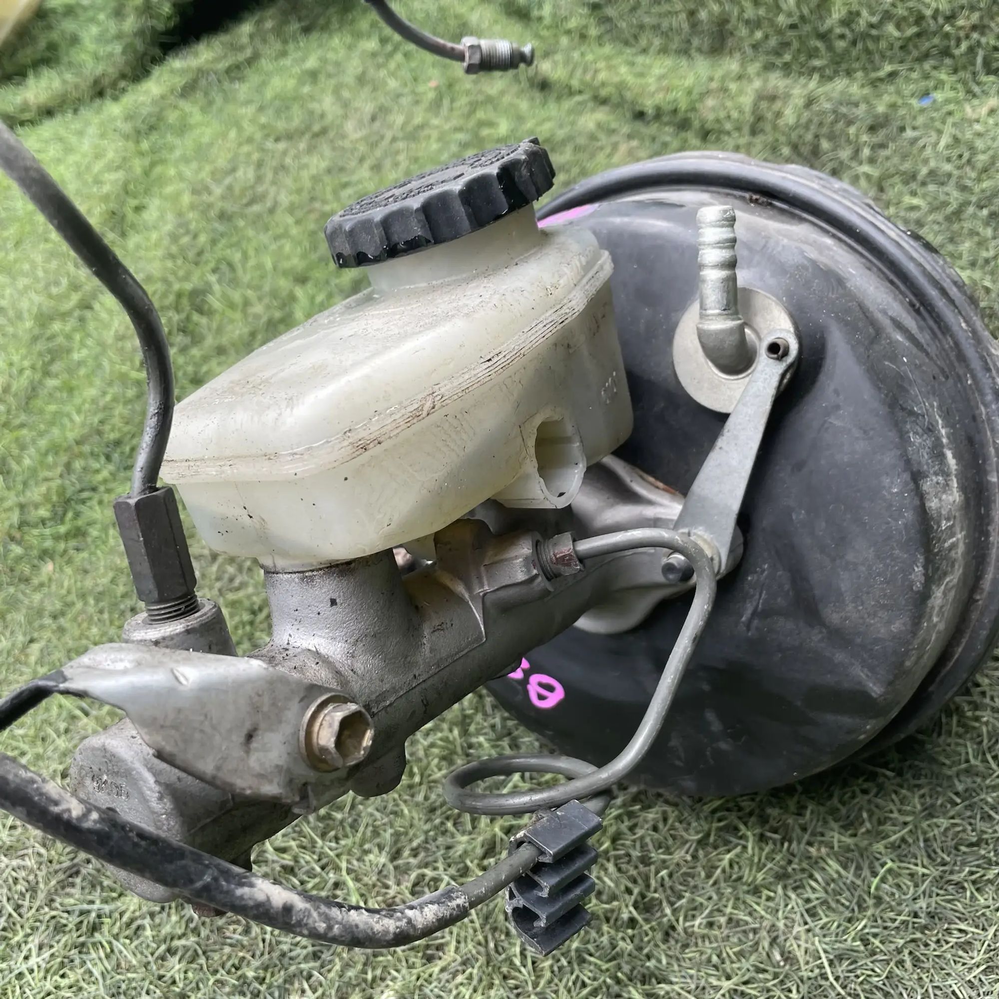 https://ycs.partsauto.market/partsauto-images/thmbs/userImages/772e461030aea93f4dbb6447c0f924d3/part/e1dfa826-5f20-4976-8900-2480aa6dcb9e_1779177617608.jpg