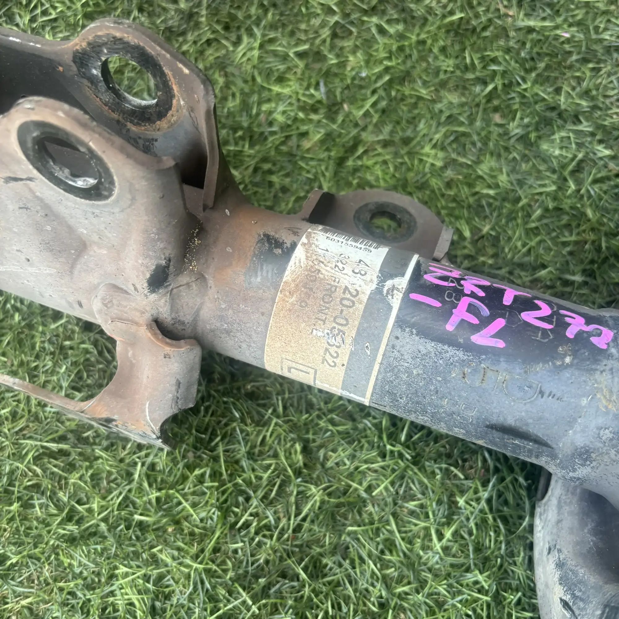 https://ycs.partsauto.market/partsauto-images/thmbs/userImages/772e461030aea93f4dbb6447c0f924d3/part/e24b9e4c-9857-4021-a017-970ef58b2733_1776921875035.jpg