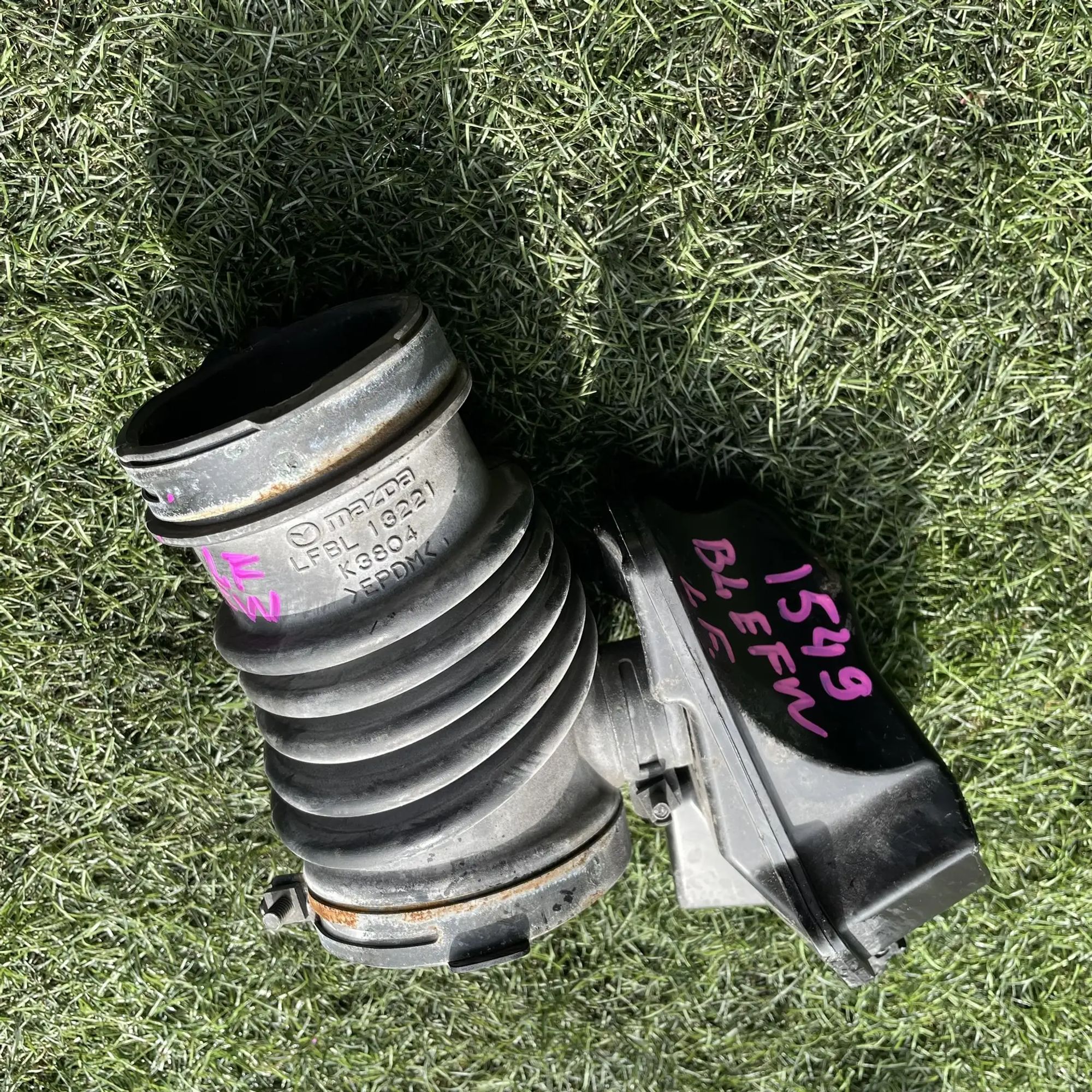 1549 Патрубок воздушного фильтра Mazda Axela BLEFW 2.0, 3000 рублей, Невинномысск