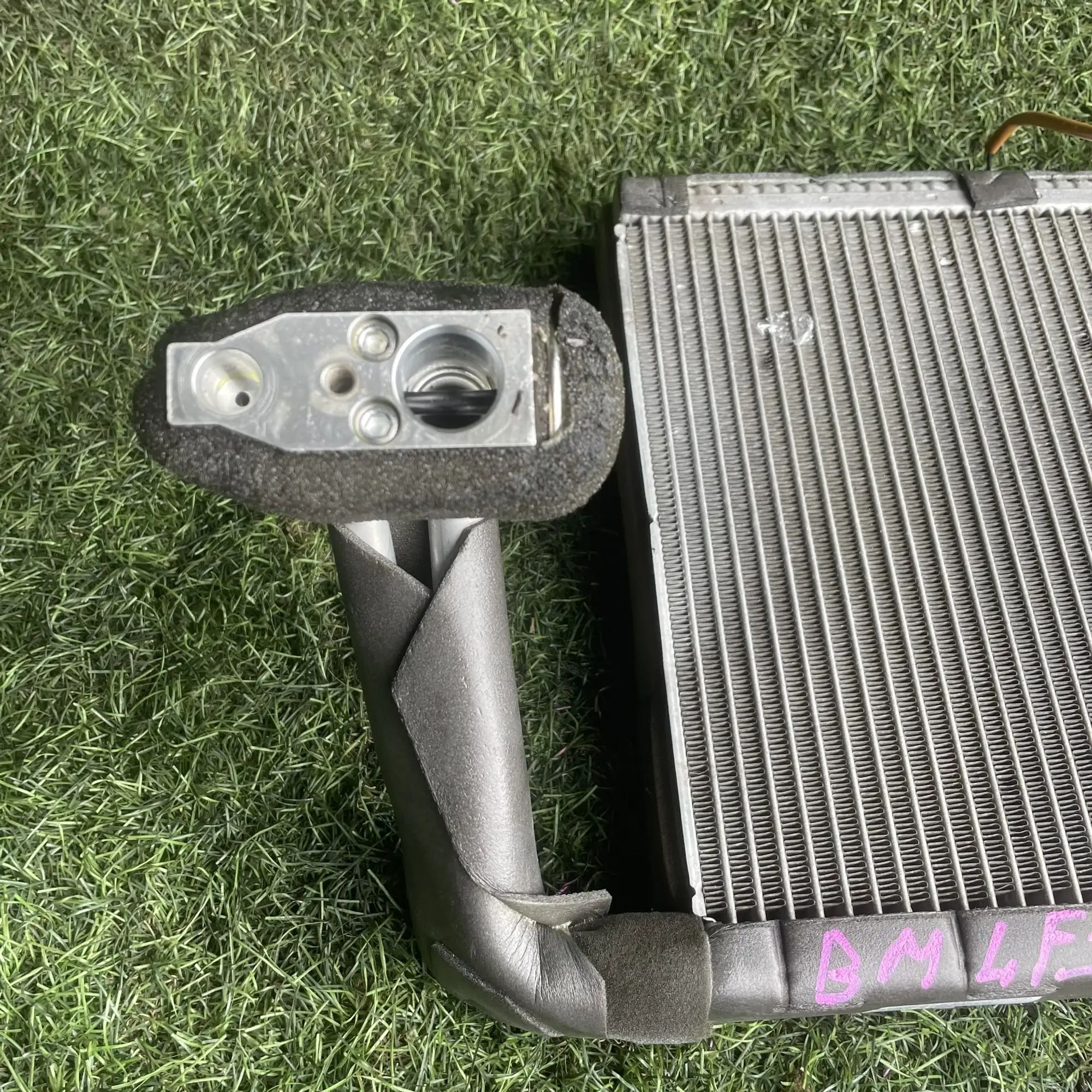 https://ycs.partsauto.market/partsauto-images/thmbs/userImages/772e461030aea93f4dbb6447c0f924d3/part/e304f51f-4ed2-4ea6-a2ac-31e675c76444_1776691606221.jpg
