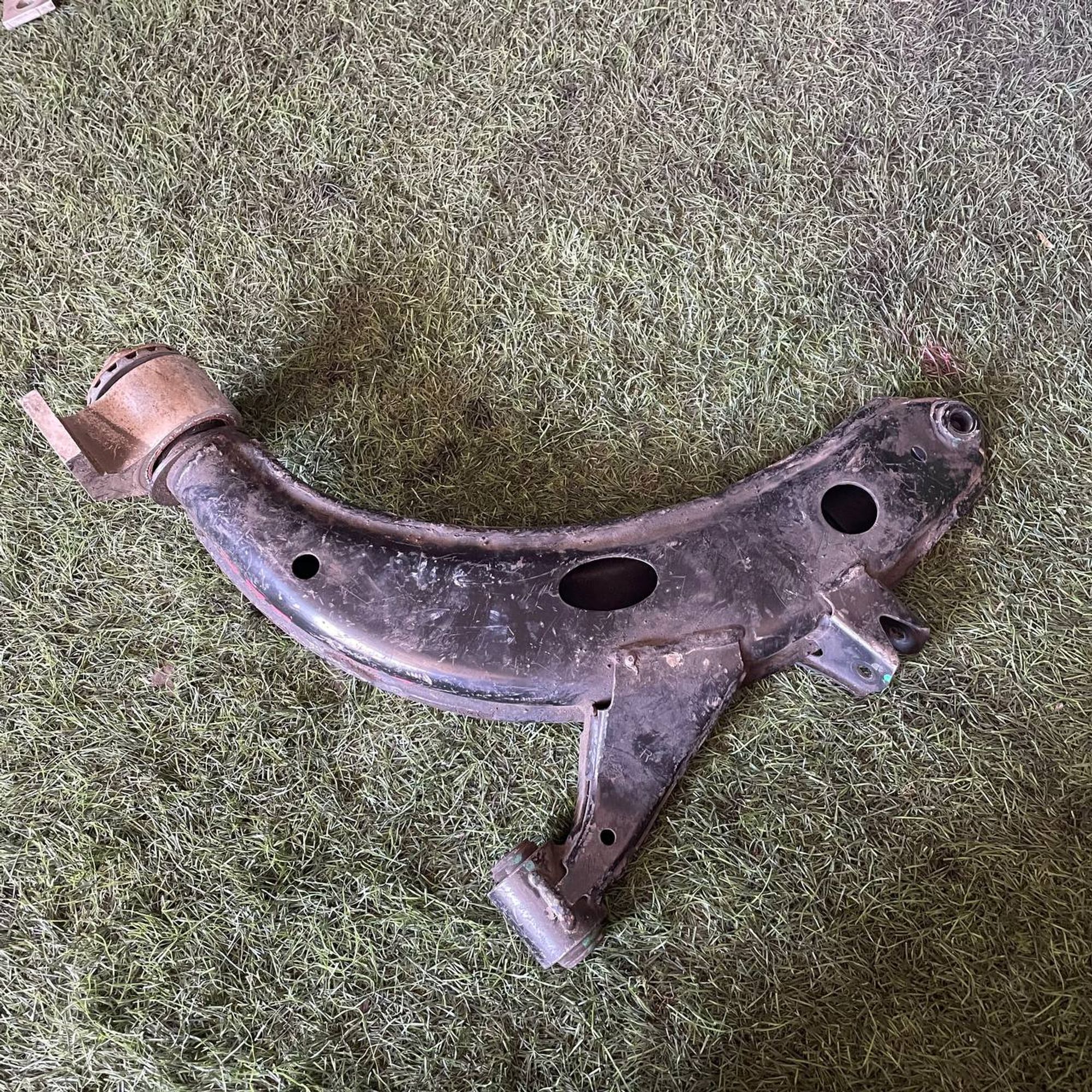 366 Рычаг передний правый нижний SUBARU IMPREZA GG2, 6000 рублей, Невинномысск