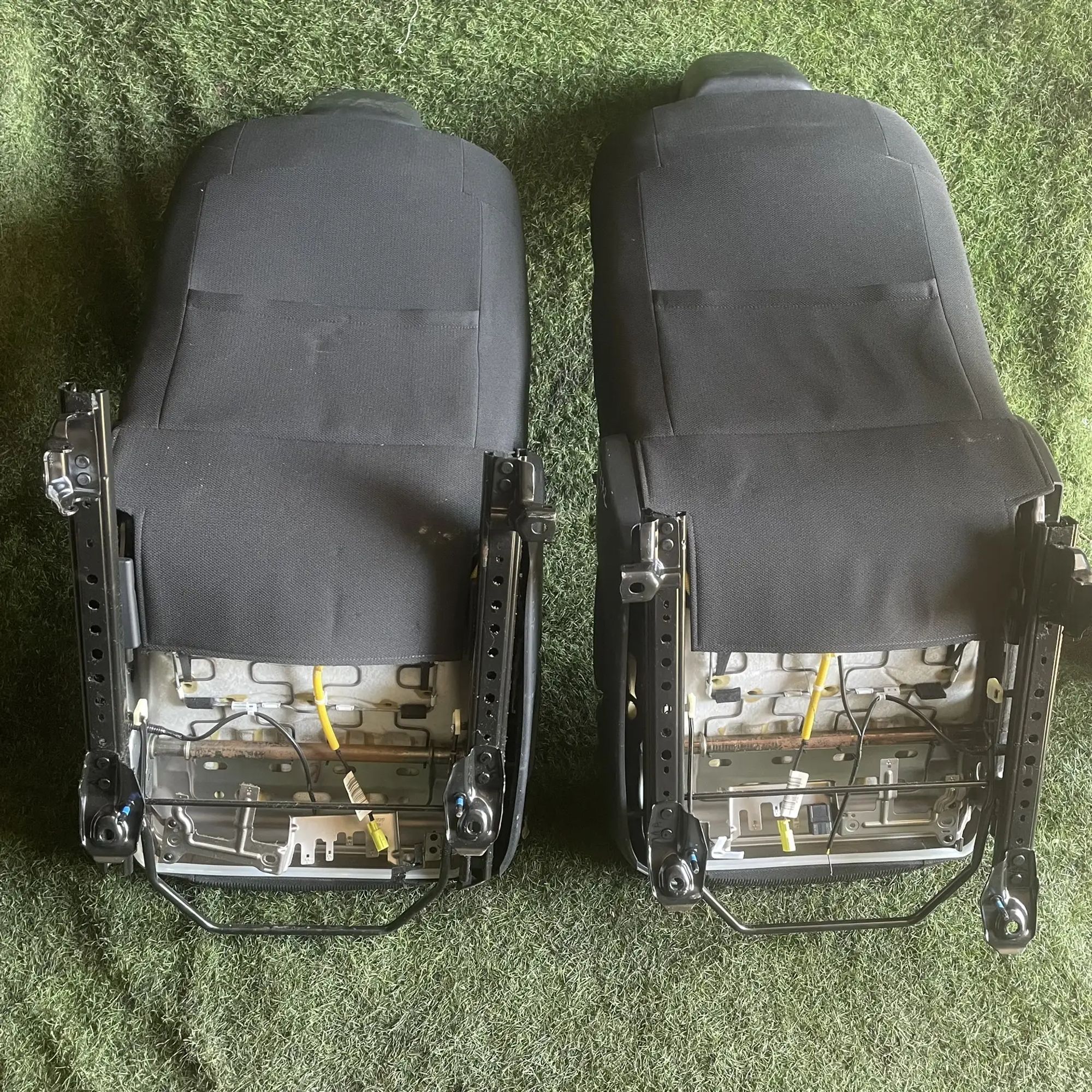 https://ycs.partsauto.market/partsauto-images/thmbs/userImages/772e461030aea93f4dbb6447c0f924d3/part/e364d66f-85a8-4d24-9ff1-550f69196187_1776761901423.jpg