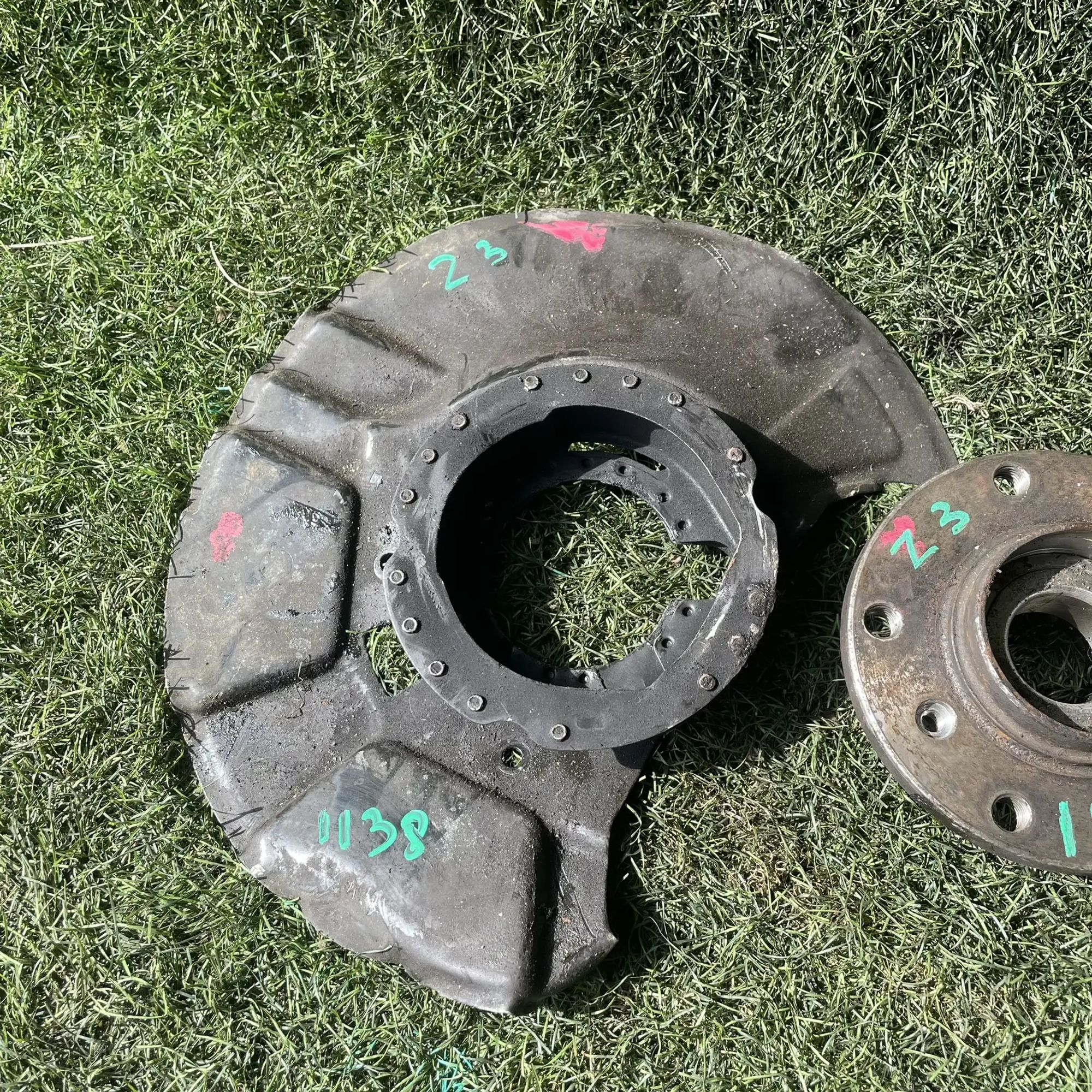 https://ycs.partsauto.market/partsauto-images/thmbs/userImages/772e461030aea93f4dbb6447c0f924d3/part/e36a73bc-2889-4035-b469-01c3ff8c3aa4_1776935563575.jpg