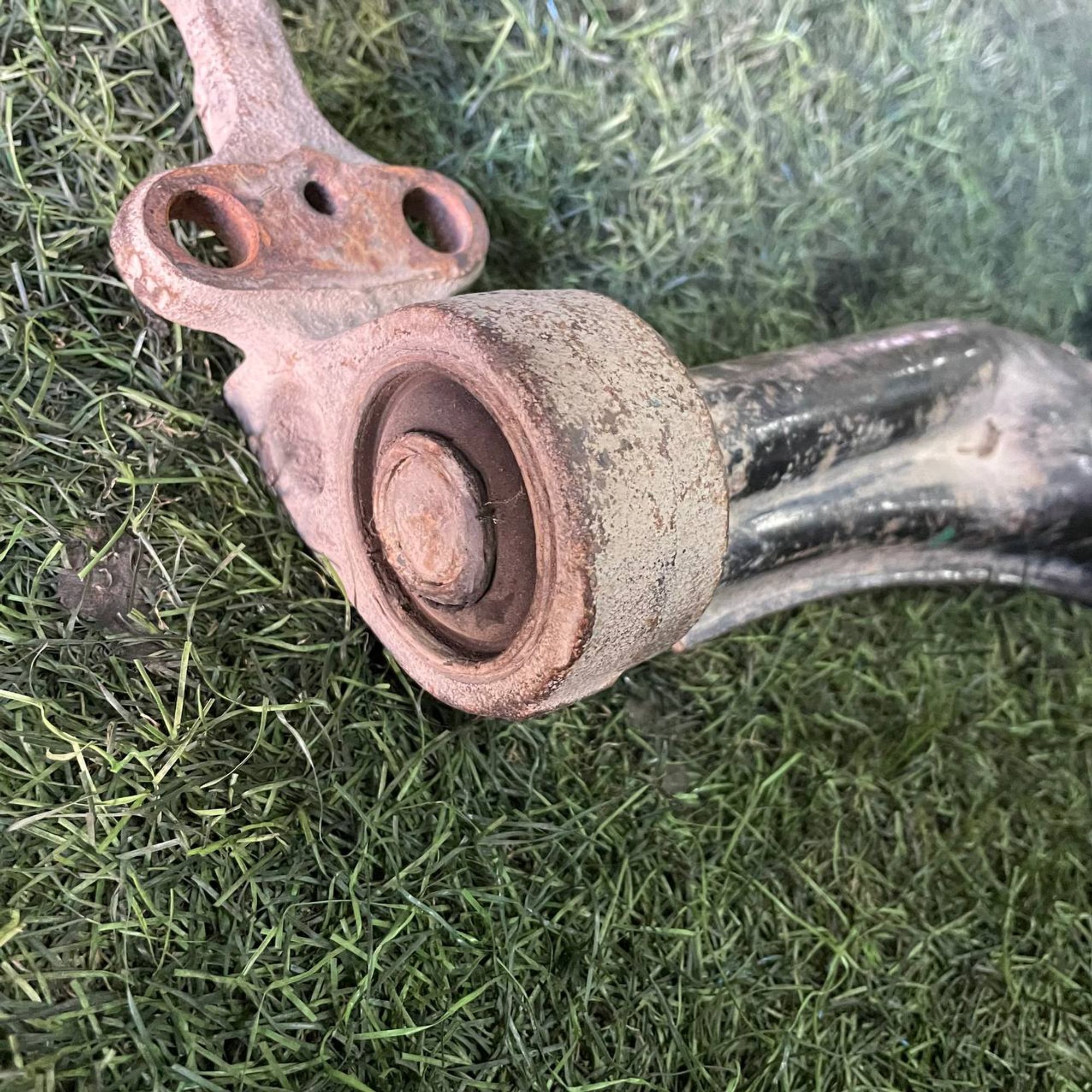 326 Рычаг передний правый нижний NISSAN WINGROAD Y11, 4000 рублей, Невинномысск