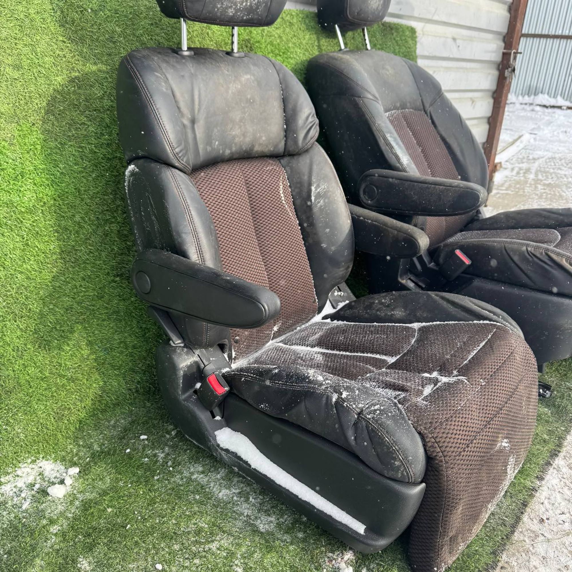 https://ycs.partsauto.market/partsauto-images/thmbs/userImages/772e461030aea93f4dbb6447c0f924d3/part/e42128dc-ebec-49e1-a13b-eb9768cb5deb_1740204974601.jpg