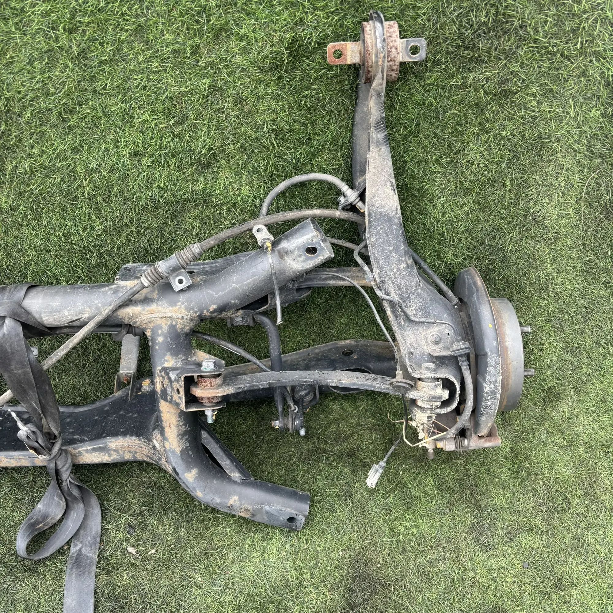 https://ycs.partsauto.market/partsauto-images/thmbs/userImages/772e461030aea93f4dbb6447c0f924d3/part/e452d8b2-5cfe-4715-9d79-c911f5ed6388_1777010751328.jpg
