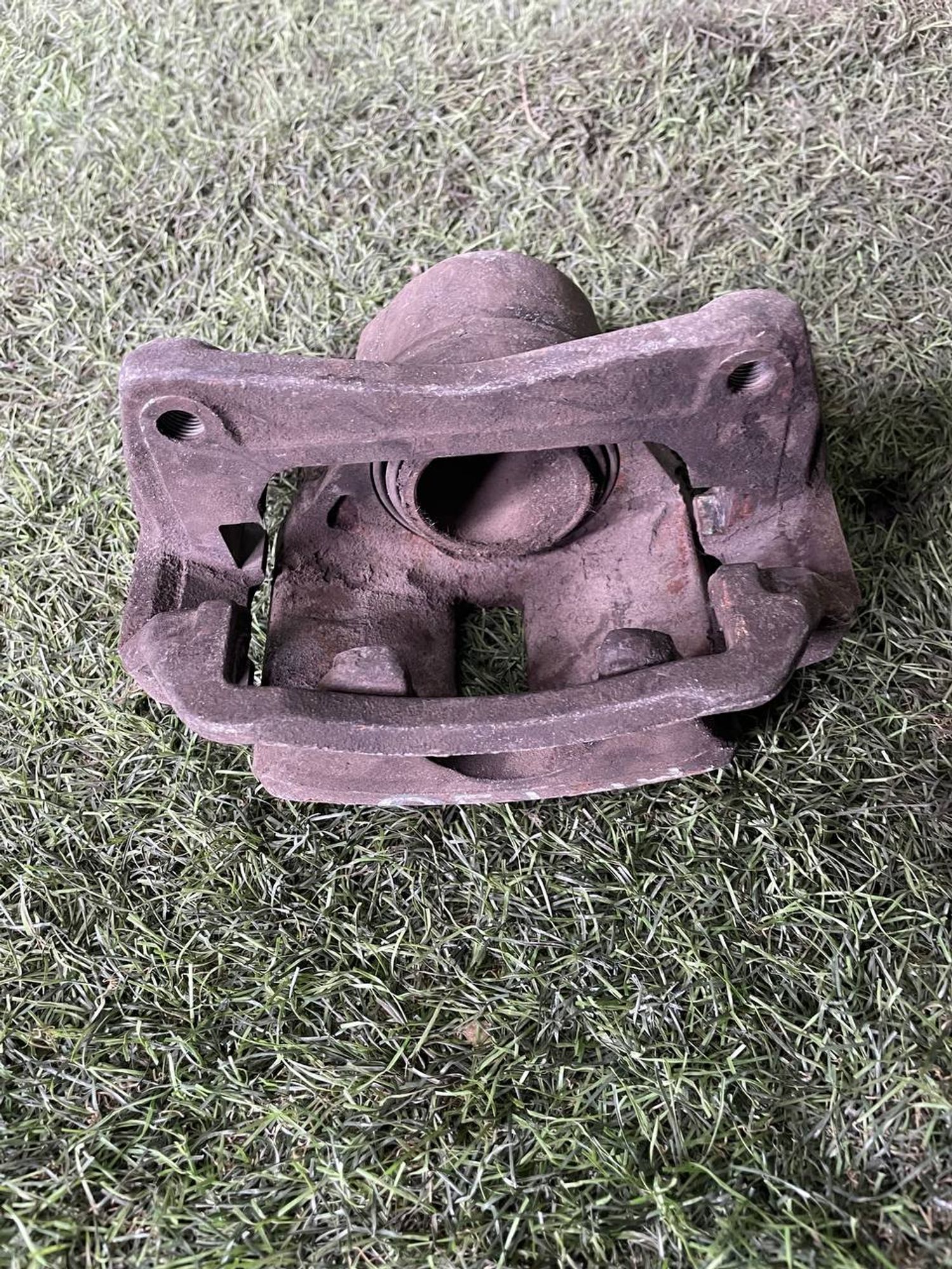 234 Суппорт тормозной передний левый TOYOTA CORONA AT190, 3000 рублей, Невинномысск