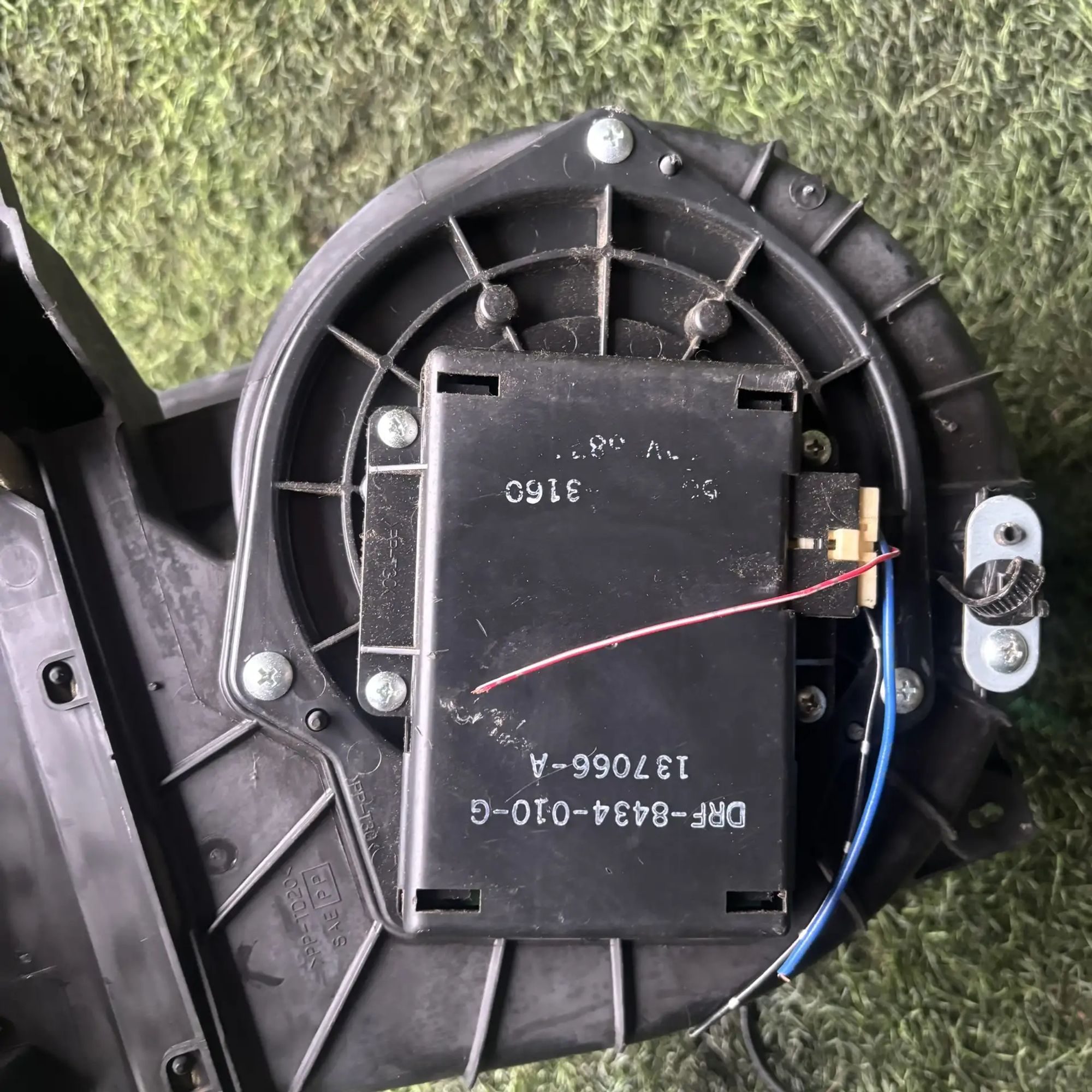 https://ycs.partsauto.market/partsauto-images/thmbs/userImages/772e461030aea93f4dbb6447c0f924d3/part/e5474b2f-8547-4a51-9c00-397ad00a83ff_1776933628846.jpg