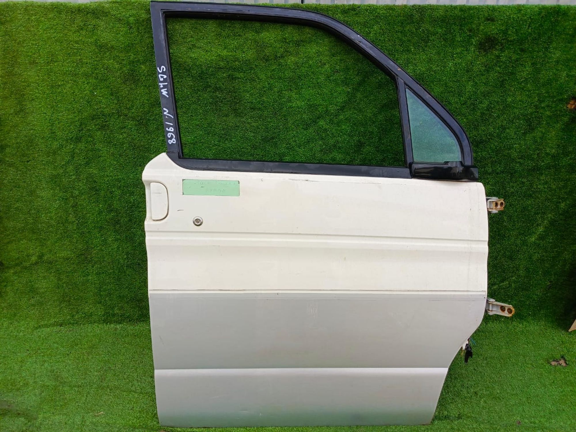 1968 Дверь передняя правая Mazda Bongo Friendee, 7000 рублей, Невинномысск