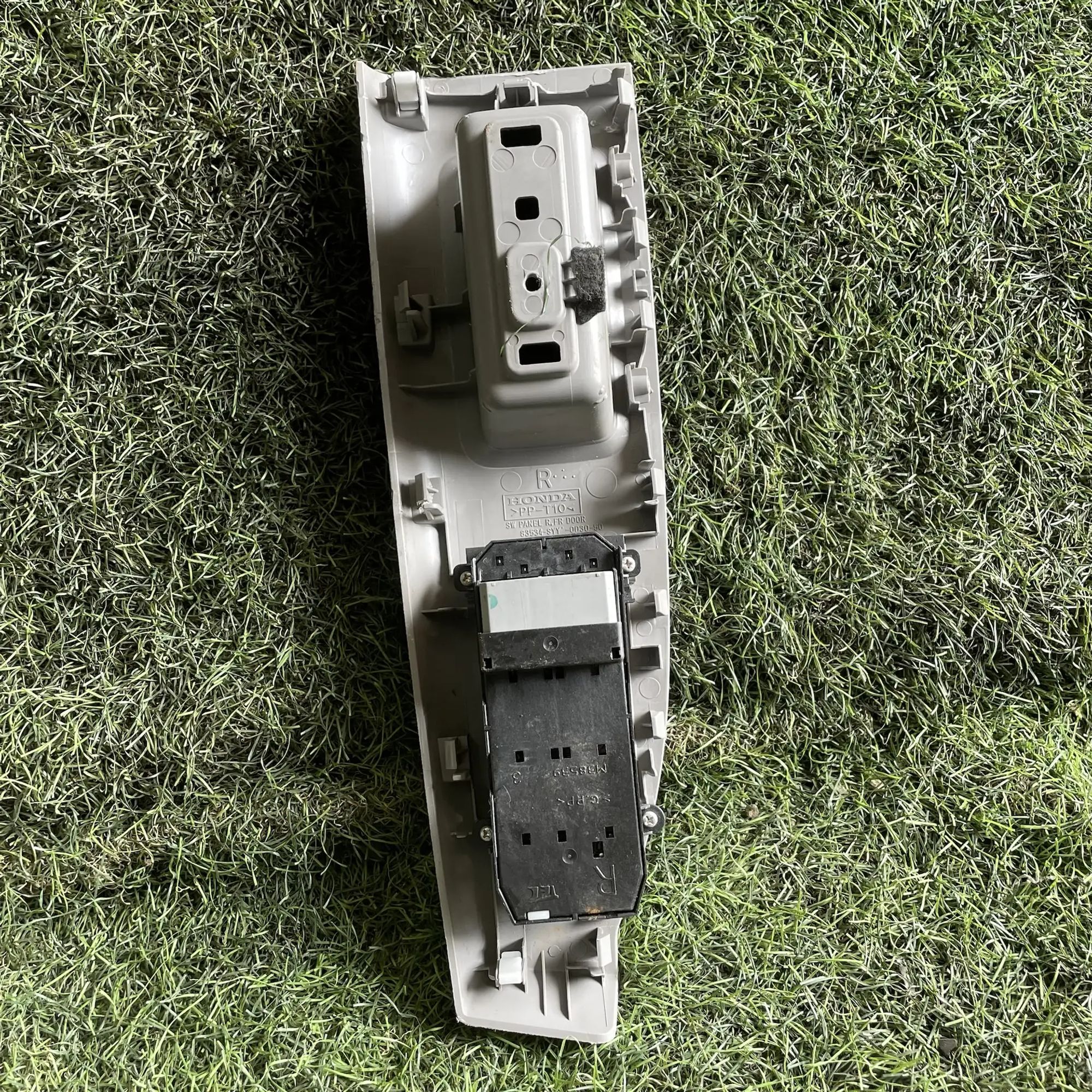 https://ycs.partsauto.market/partsauto-images/thmbs/userImages/772e461030aea93f4dbb6447c0f924d3/part/e66415c8-7b4a-4eaf-924b-b6fe5cbca792_1778676346522.jpg