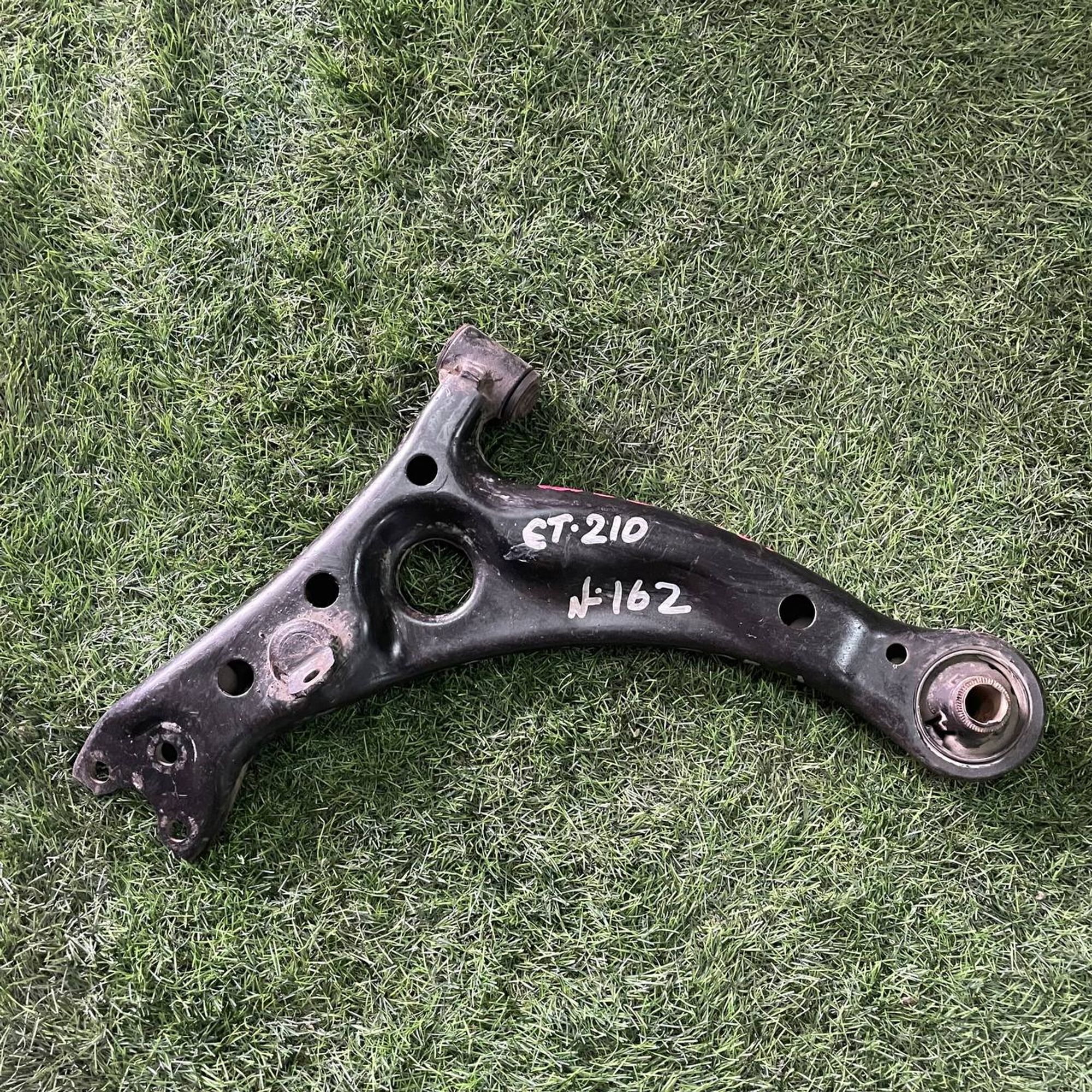 162 Рычаг передний левый нижний TOYOTA CARINA CT210, 1 рублей, Невинномысск