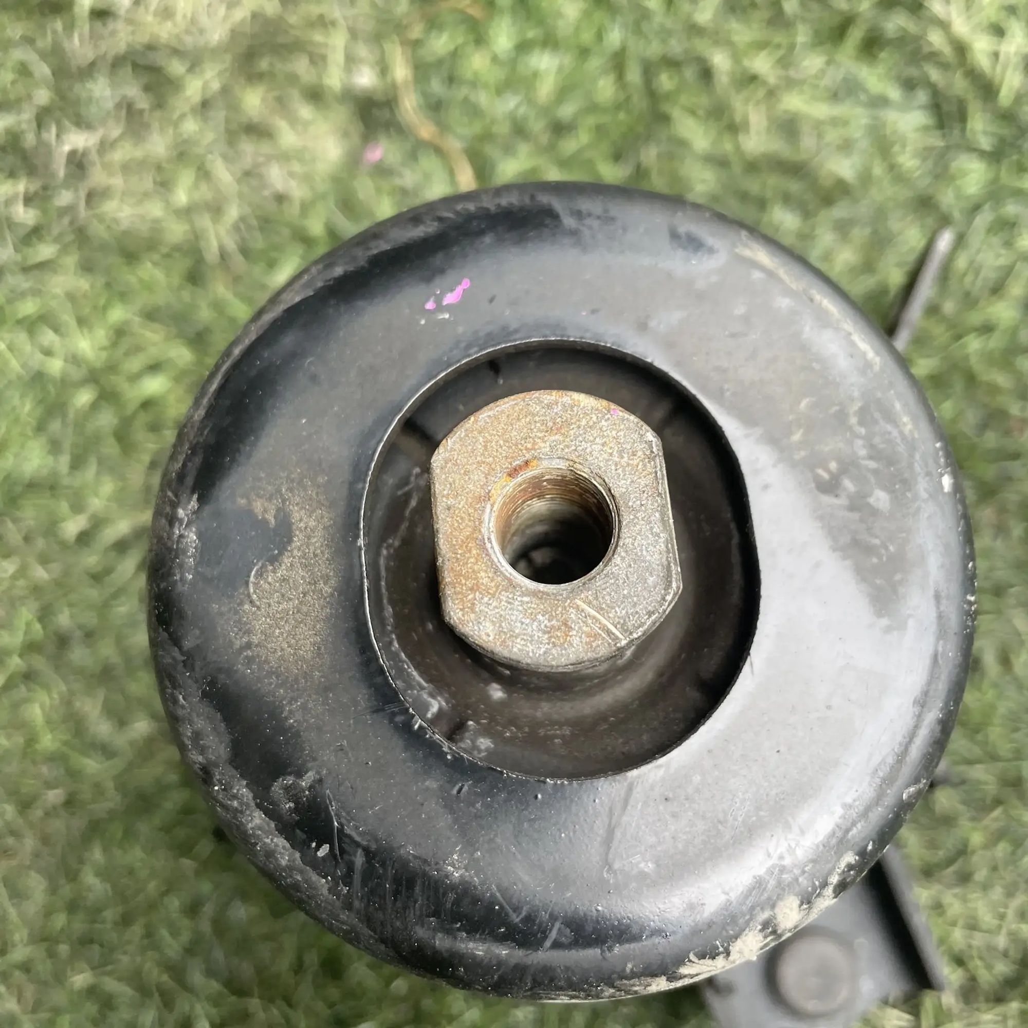 https://ycs.partsauto.market/partsauto-images/thmbs/userImages/772e461030aea93f4dbb6447c0f924d3/part/e7066e18-2211-4270-8478-c01656ce8629_1779189701316.jpg