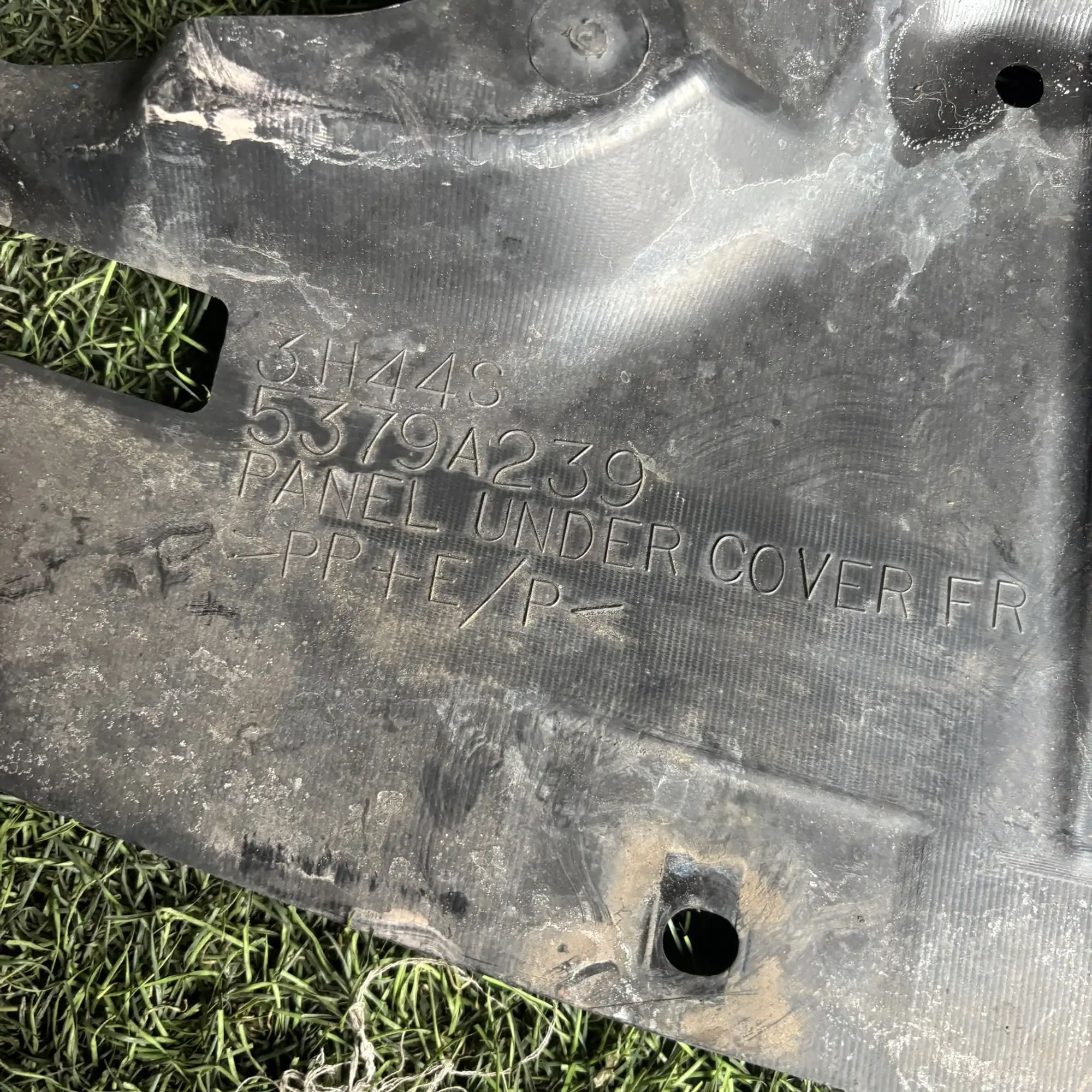https://ycs.partsauto.market/partsauto-images/thmbs/userImages/772e461030aea93f4dbb6447c0f924d3/part/e73bfa1b-5f5e-4056-8d3a-765ae087c5b9_1777280756246.jpg
