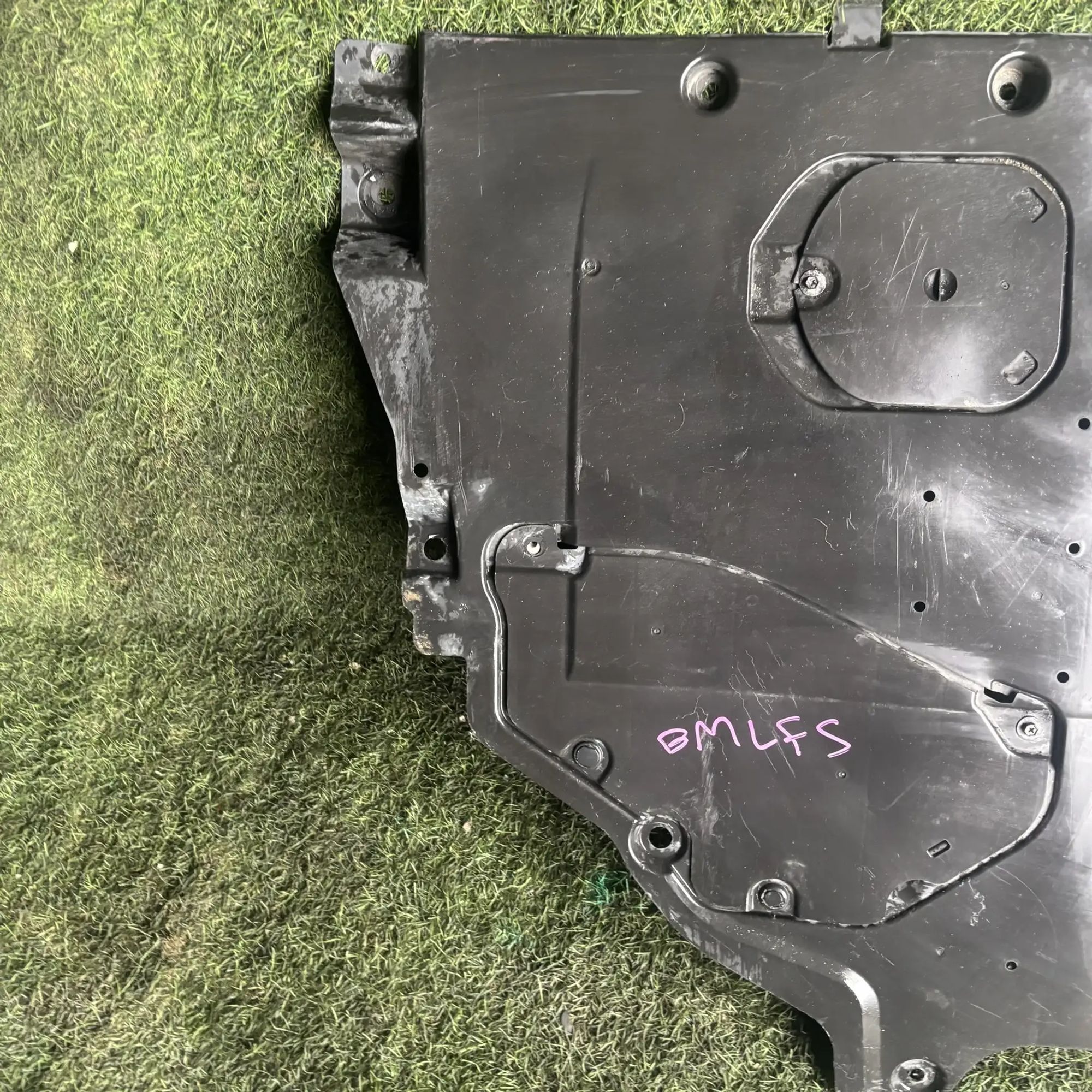 https://ycs.partsauto.market/partsauto-images/thmbs/userImages/772e461030aea93f4dbb6447c0f924d3/part/e7b71737-cb8c-42bd-a9a1-49d1265a79d6_1777278371106.jpg