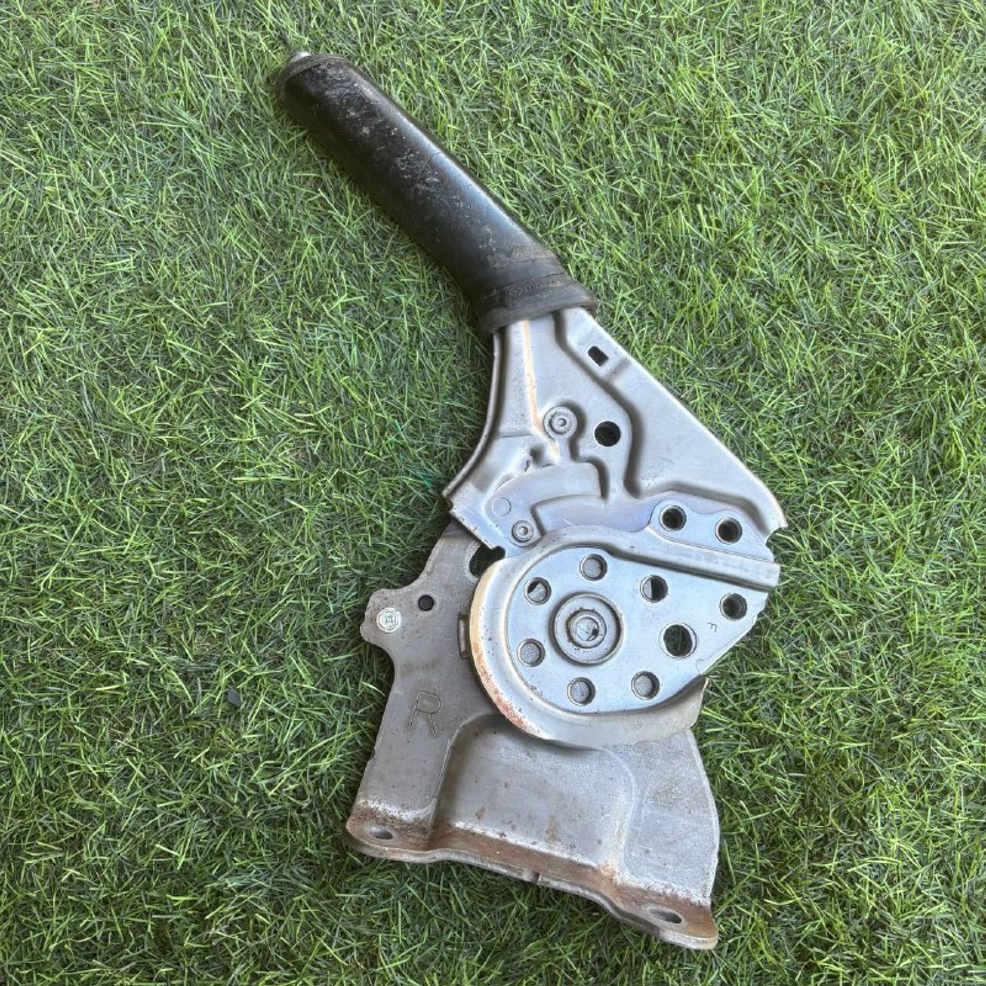 4 Рычаг ручного тормоза Mazda CX-5 I 2.2d, 3000 рублей, Невинномысск