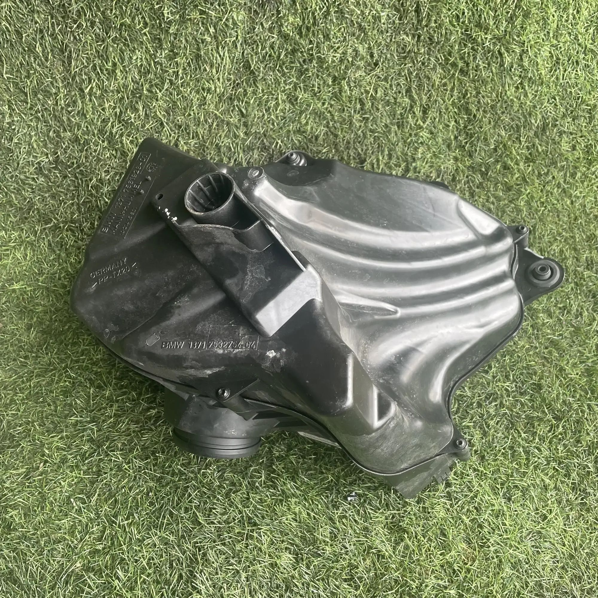 https://ycs.partsauto.market/partsauto-images/thmbs/userImages/772e461030aea93f4dbb6447c0f924d3/part/e848a9b5-a99e-4ac4-8ab9-80f899a1bfab_1776668778891.jpg