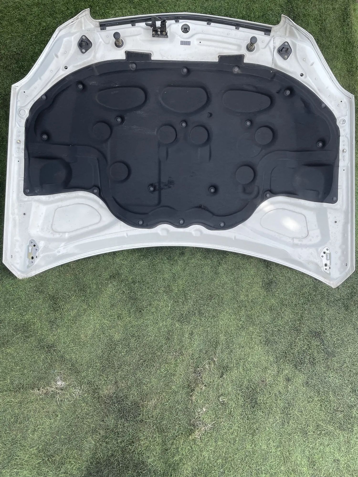https://ycs.partsauto.market/partsauto-images/thmbs/userImages/772e461030aea93f4dbb6447c0f924d3/part/e869bb1f-edcd-48a9-a33d-52913451f292_1778506758720.jpg