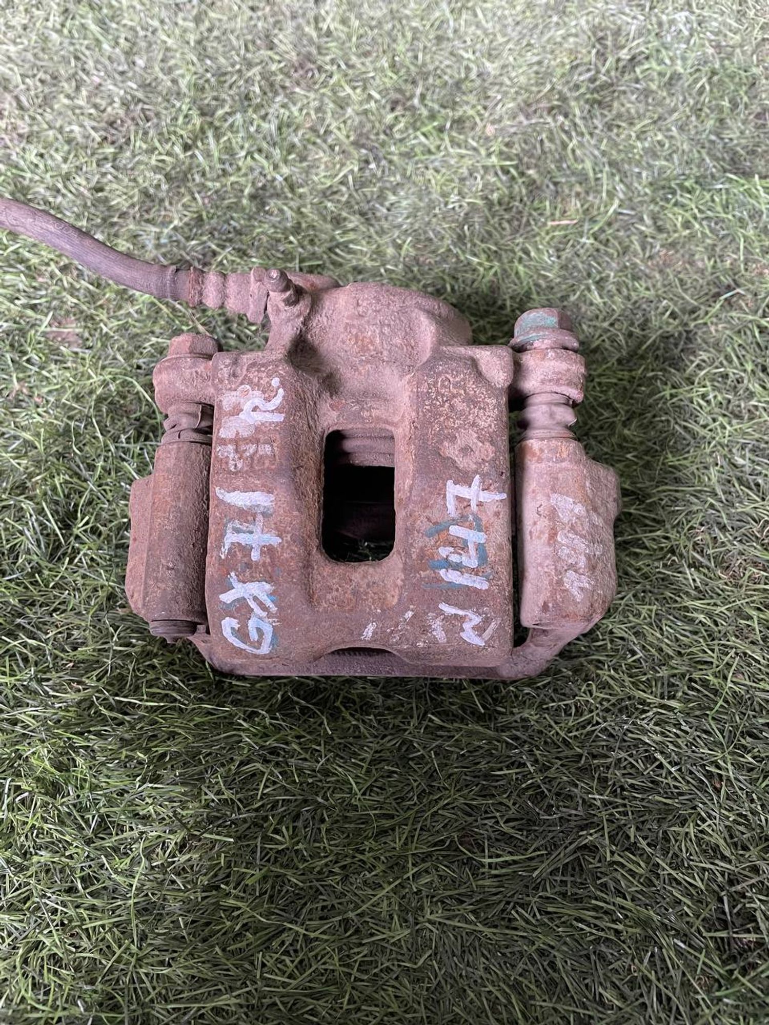 147 Суппорт тормозной передний левый TOYOTA MARK II GX81, 3000 рублей, Невинномысск