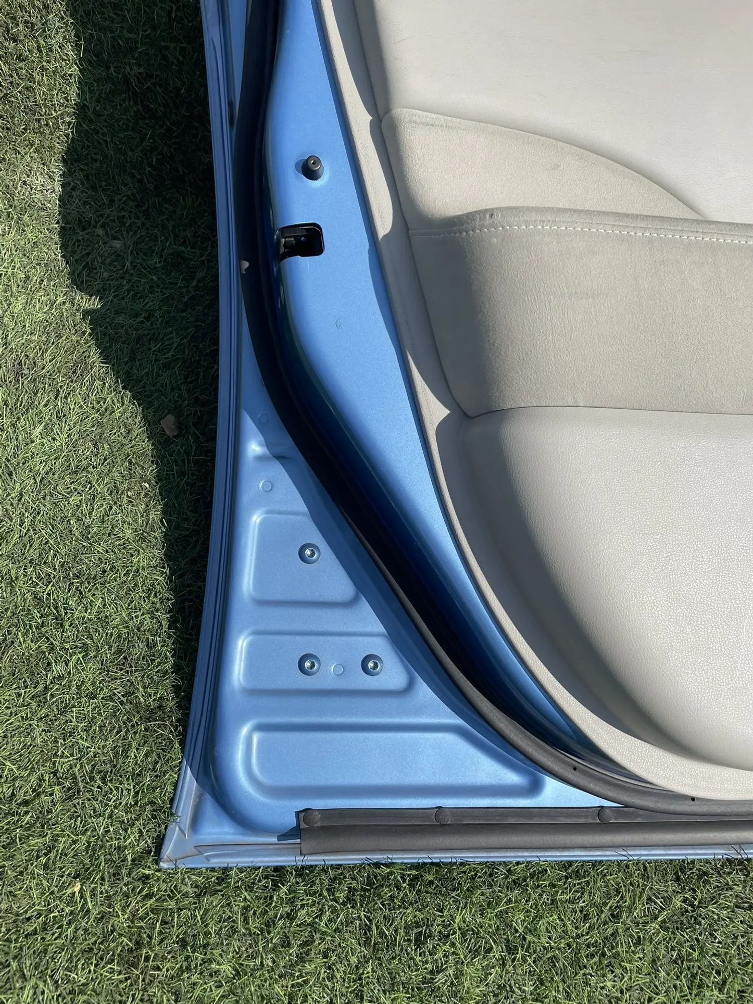 4047 Дверь передняя левая Nissan Leaf AZE0 24kw 2014, 20000 рублей, Невинномысск