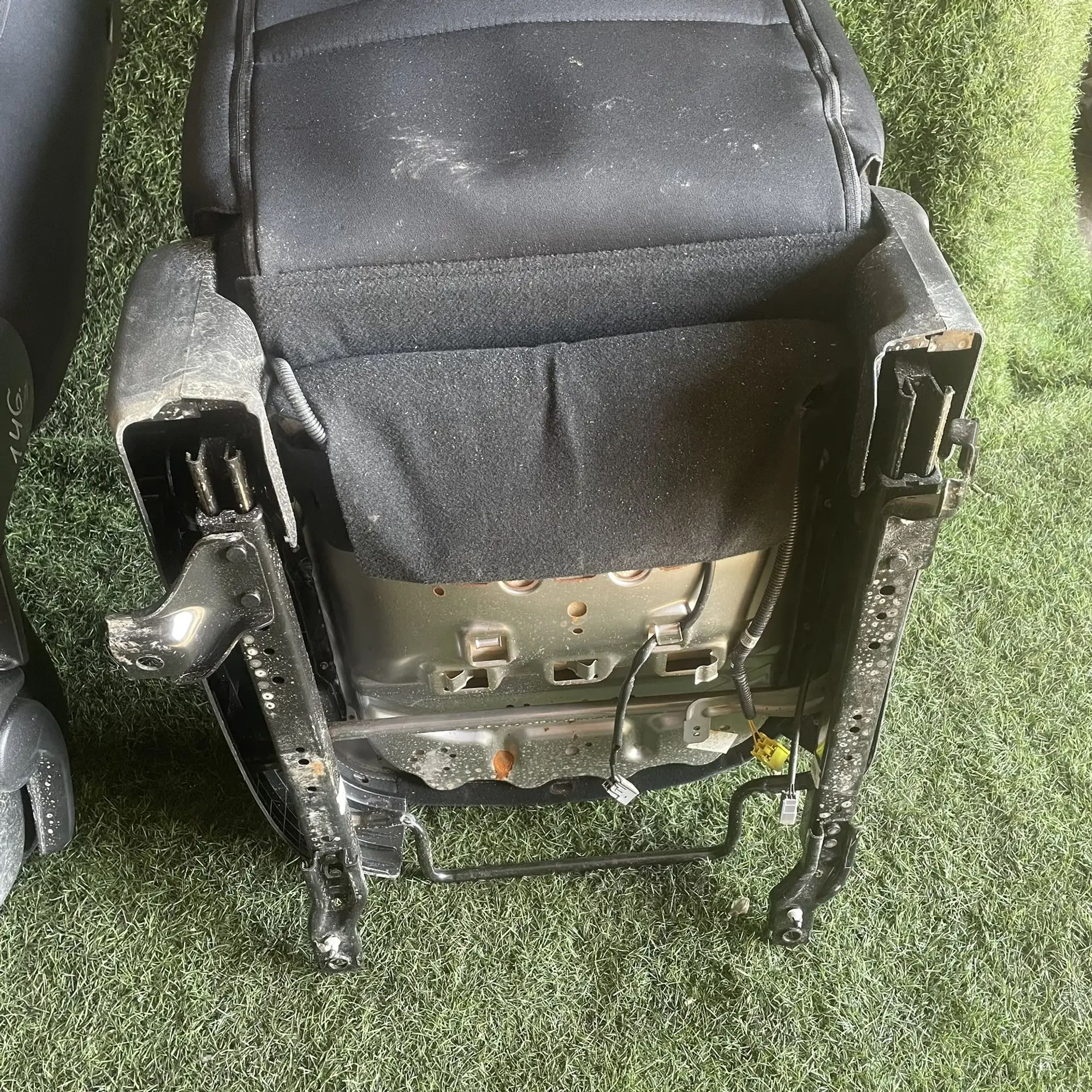 https://ycs.partsauto.market/partsauto-images/thmbs/userImages/772e461030aea93f4dbb6447c0f924d3/part/e984e50b-4d40-4a09-b540-75247cd10772_1776757517056.jpg