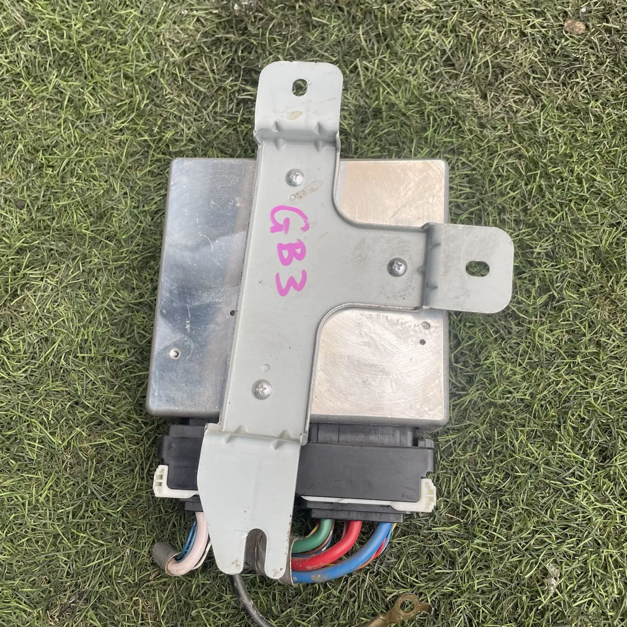 https://ycs.partsauto.market/partsauto-images/thmbs/userImages/772e461030aea93f4dbb6447c0f924d3/part/e9a62b6d-5256-4667-9b23-f3751f68a9b9_1779105852296.jpg