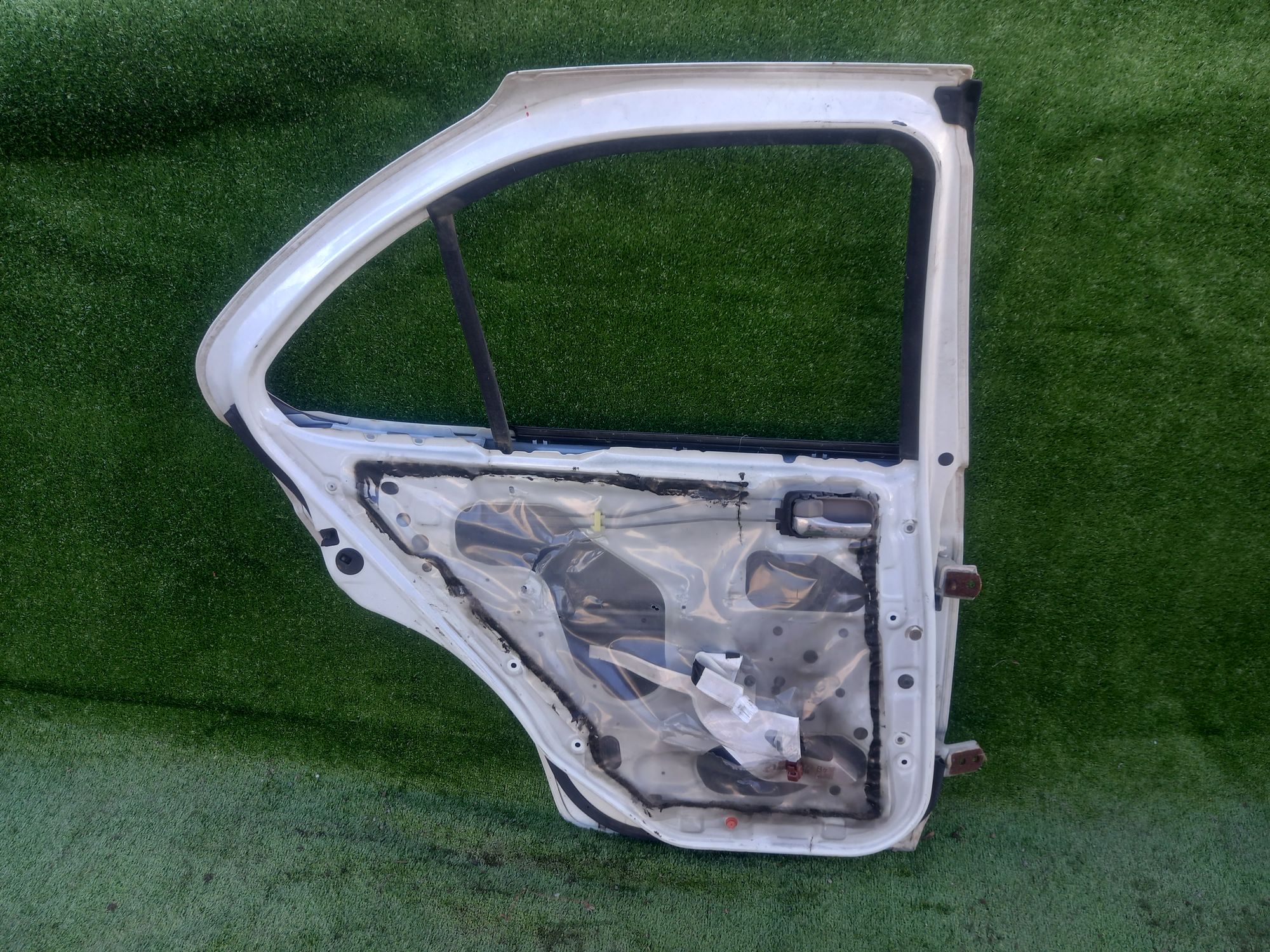 171 дверь на NISSAN SUNNY FB15, 8000 рублей, Невинномысск