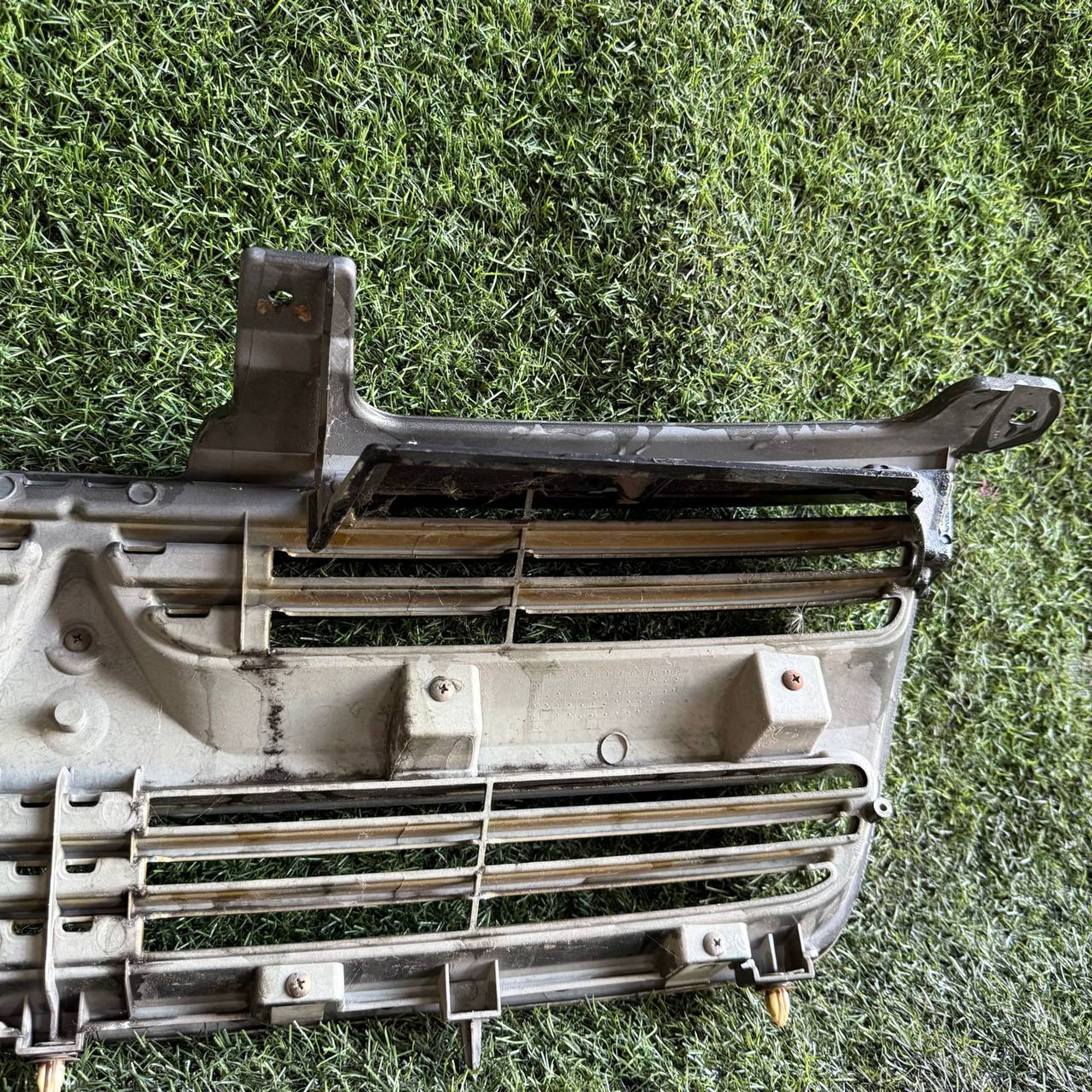 177 Решетка радиатора MITSUBISHI DION CR6W, 2500 рублей, Невинномысск