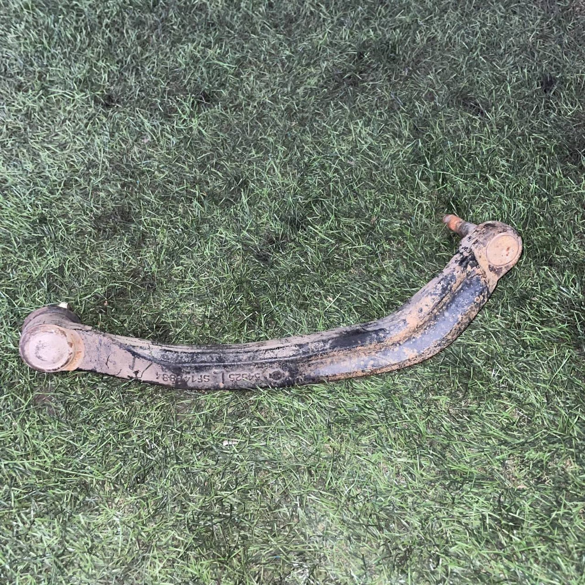 39 Рычаг передний правый нижний NISSAN PRIMERA P12, 4000 рублей, Невинномысск