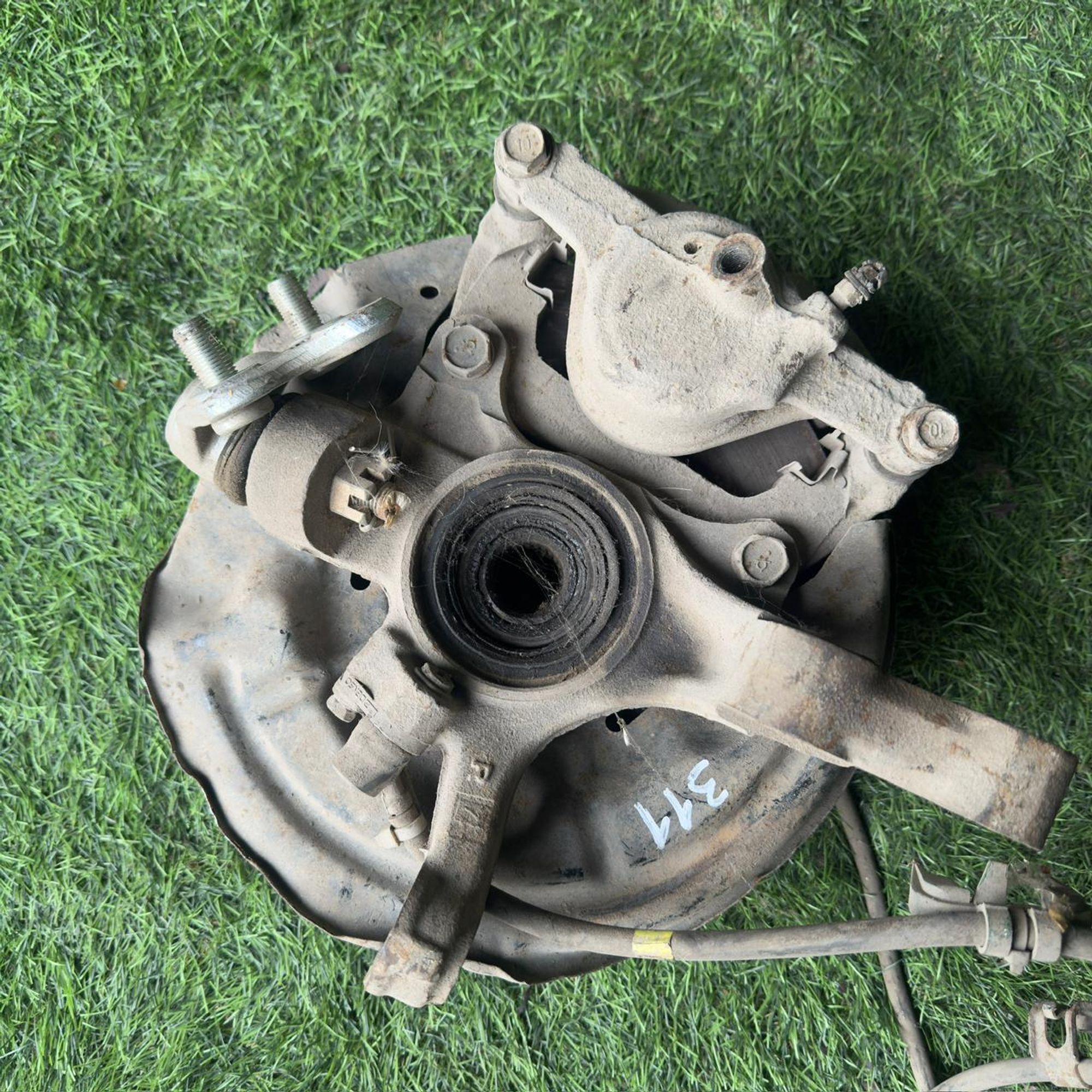 311 Ступица передняя правая
TOYOTA CALDINA AT190, 7500 рублей, Невинномысск