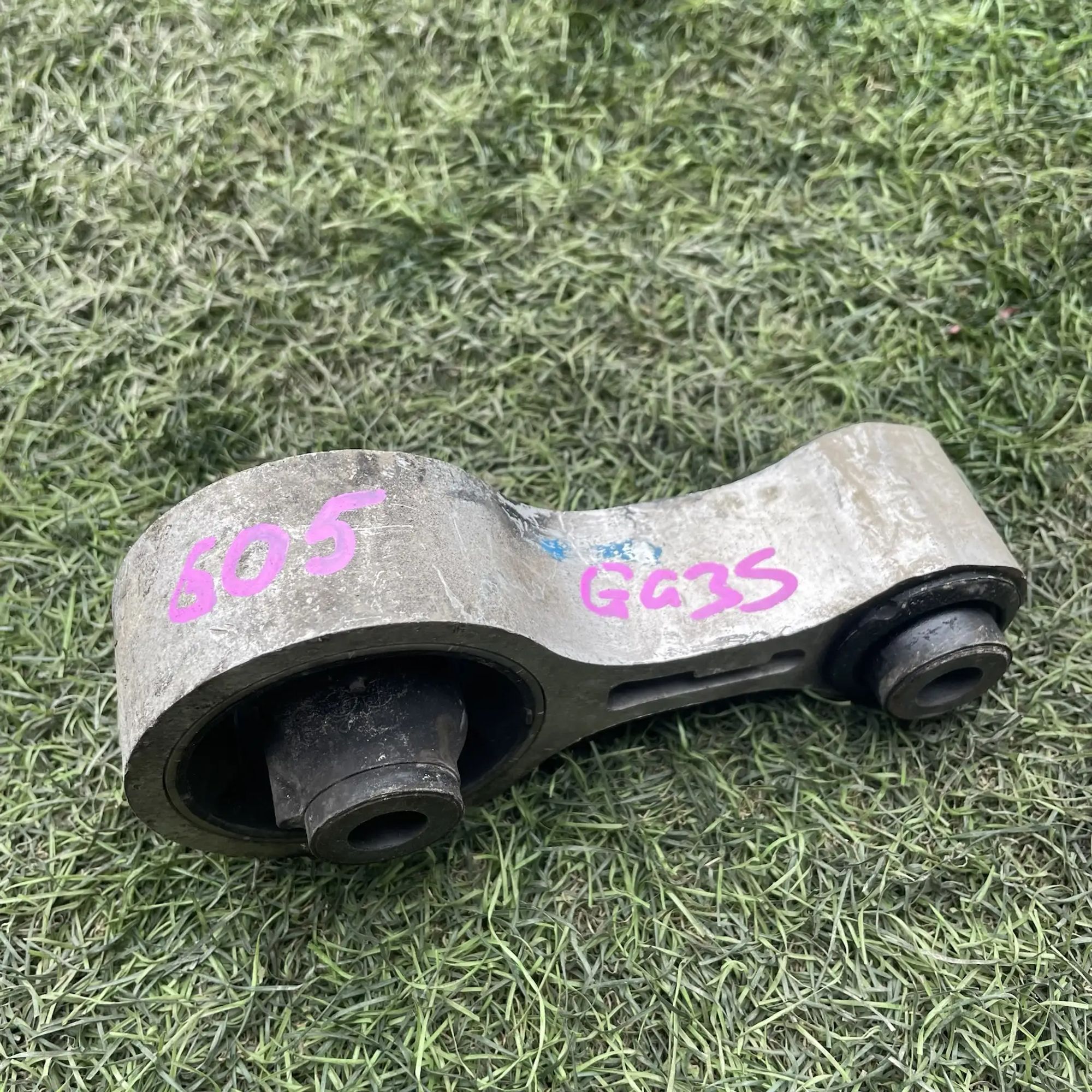 https://ycs.partsauto.market/partsauto-images/thmbs/userImages/772e461030aea93f4dbb6447c0f924d3/part/eb578a57-f672-4f56-8bd5-a8377ef1b0e0_1779194691823.jpg