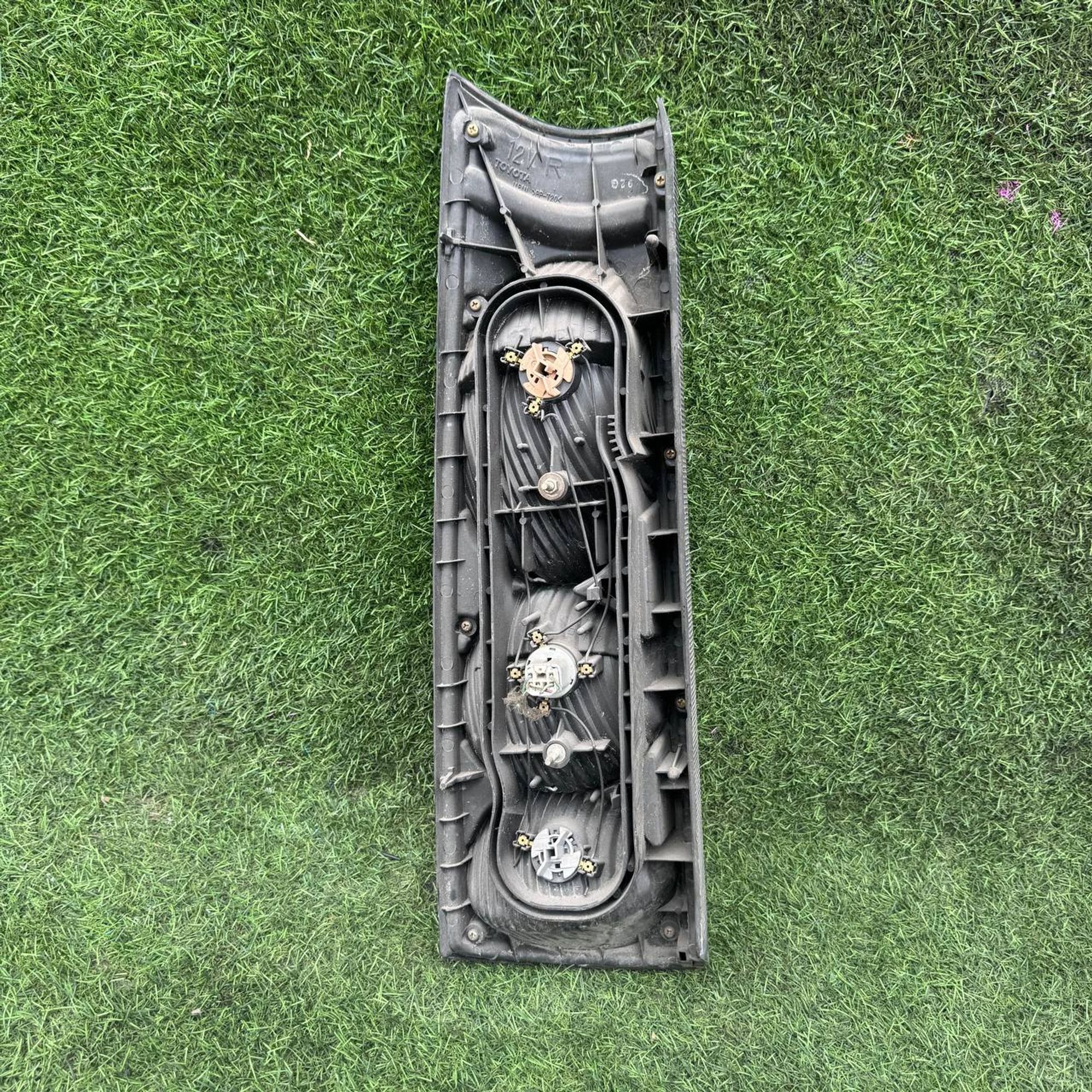 1226 Фонарь задний правый TOYOTA RAUM EXZ10, 4000 рублей, Невинномысск