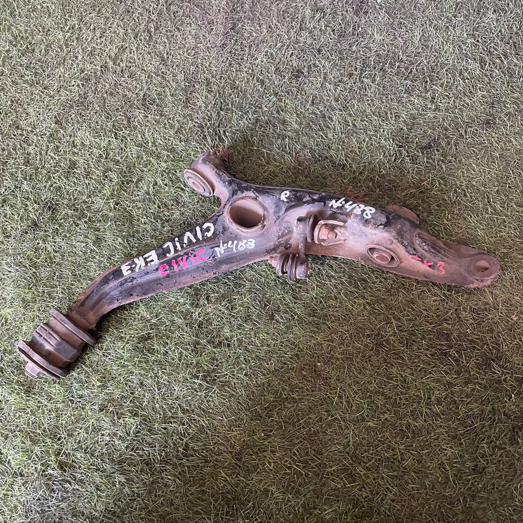 488 Рычаг передний правый нижний HONDA CIVIC EK3, 3500 рублей, Невинномысск